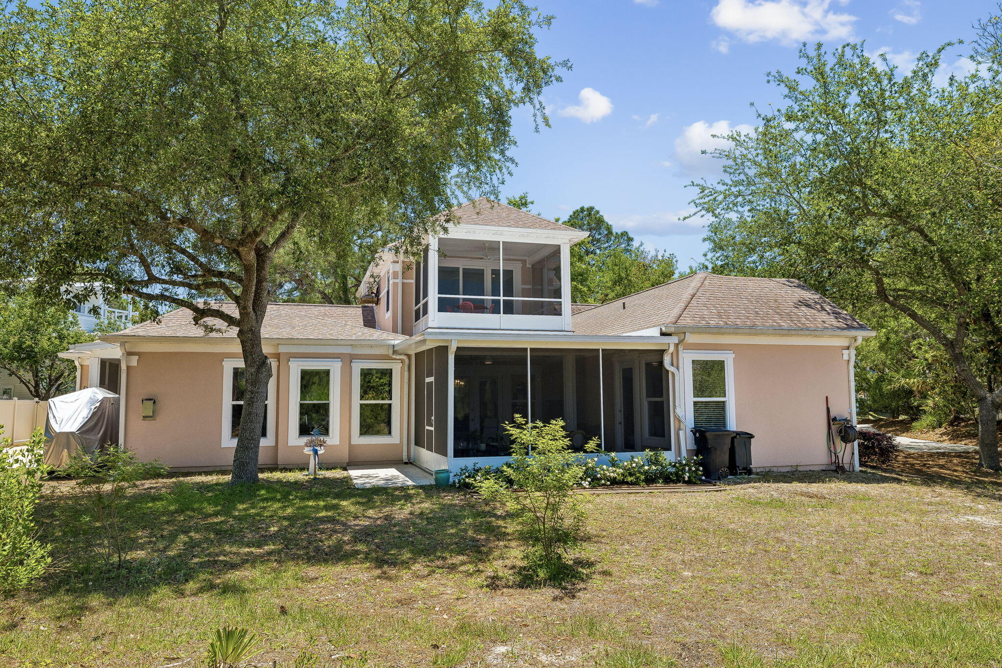 FAIRWAY VILLAS - Residential