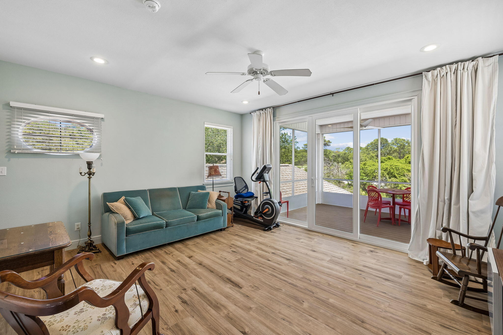 FAIRWAY VILLAS - Residential
