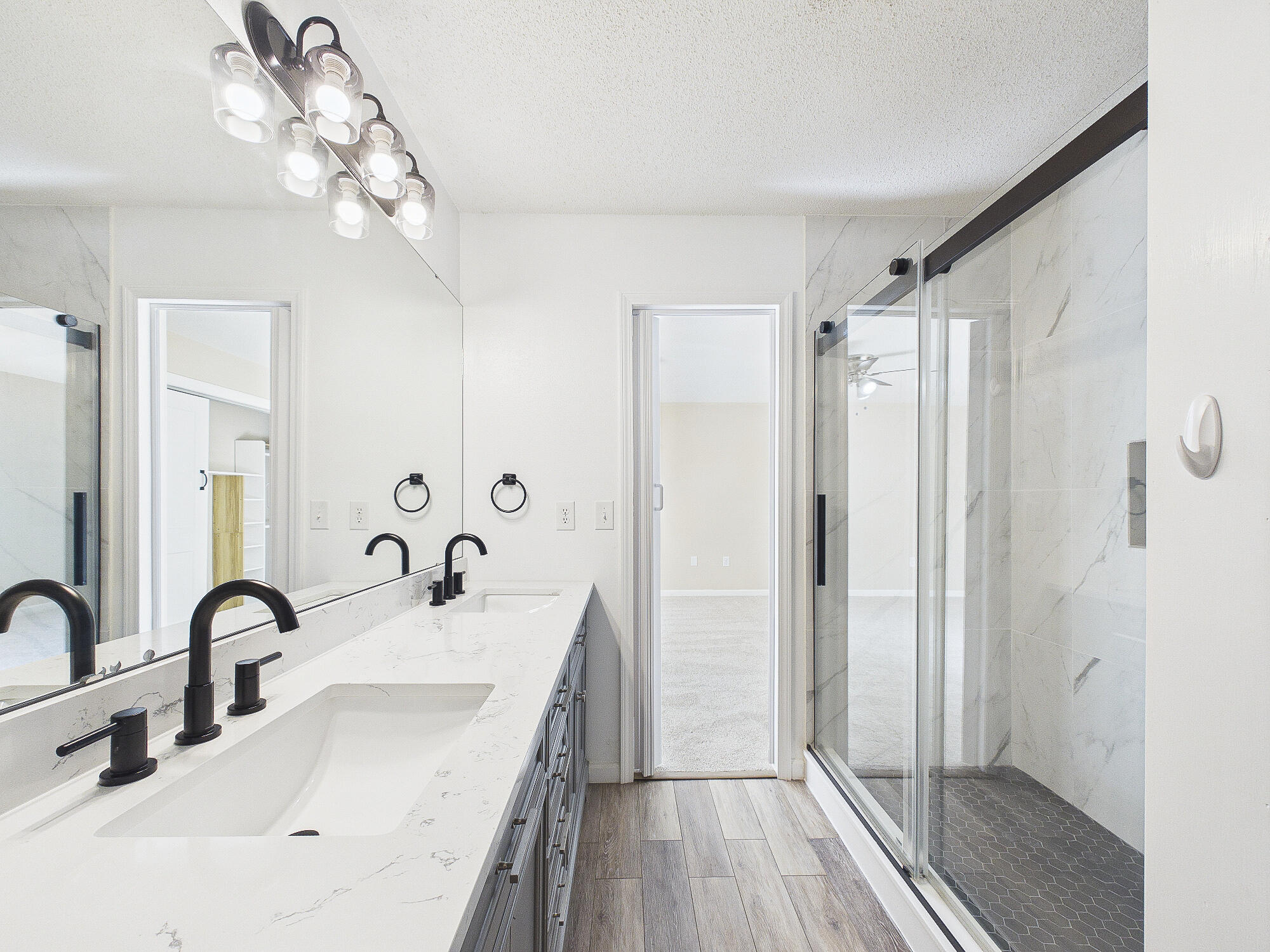 HILLTOP ACRES - Residential