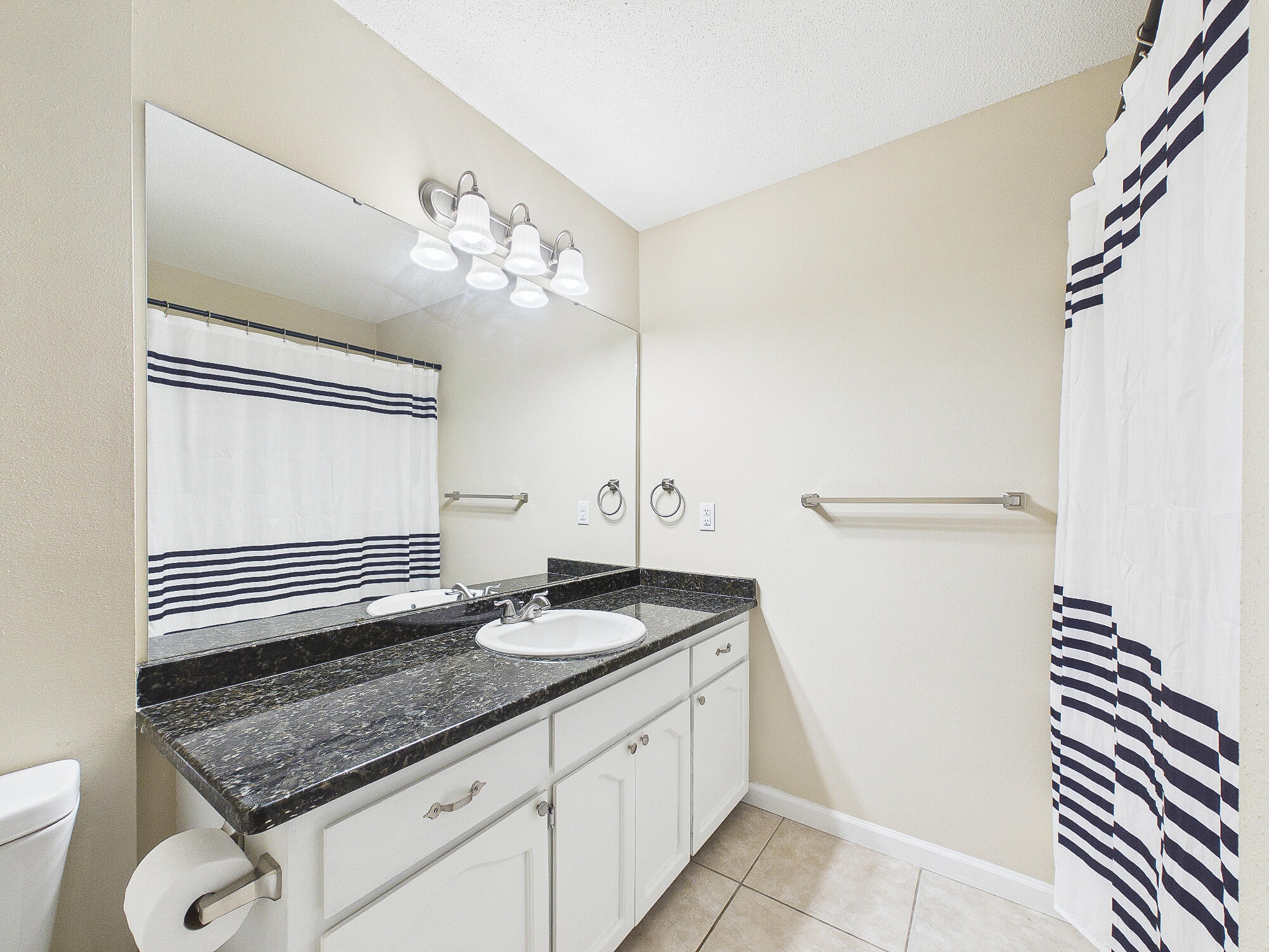 HILLTOP ACRES - Residential