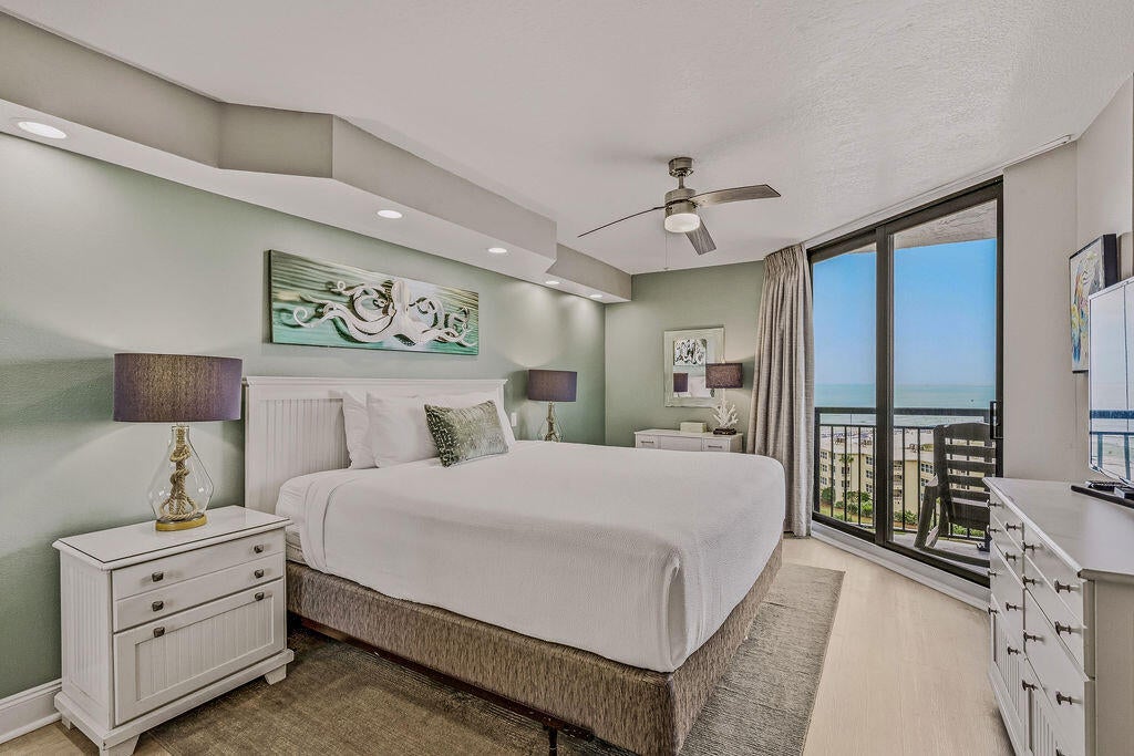 SUNDESTIN INTERNATIONAL CONDO - Residential