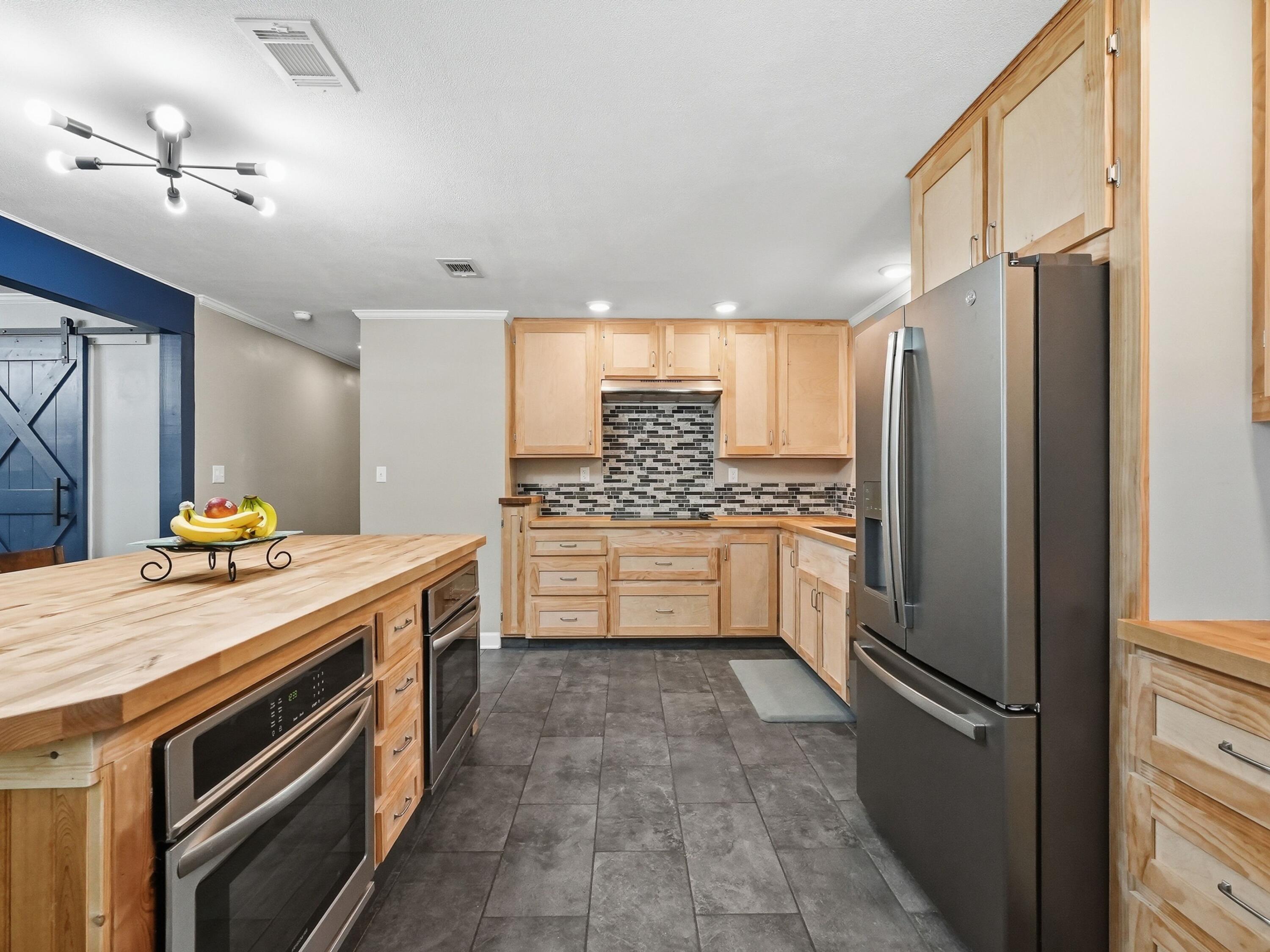HELMS & ALLEN - Residential
