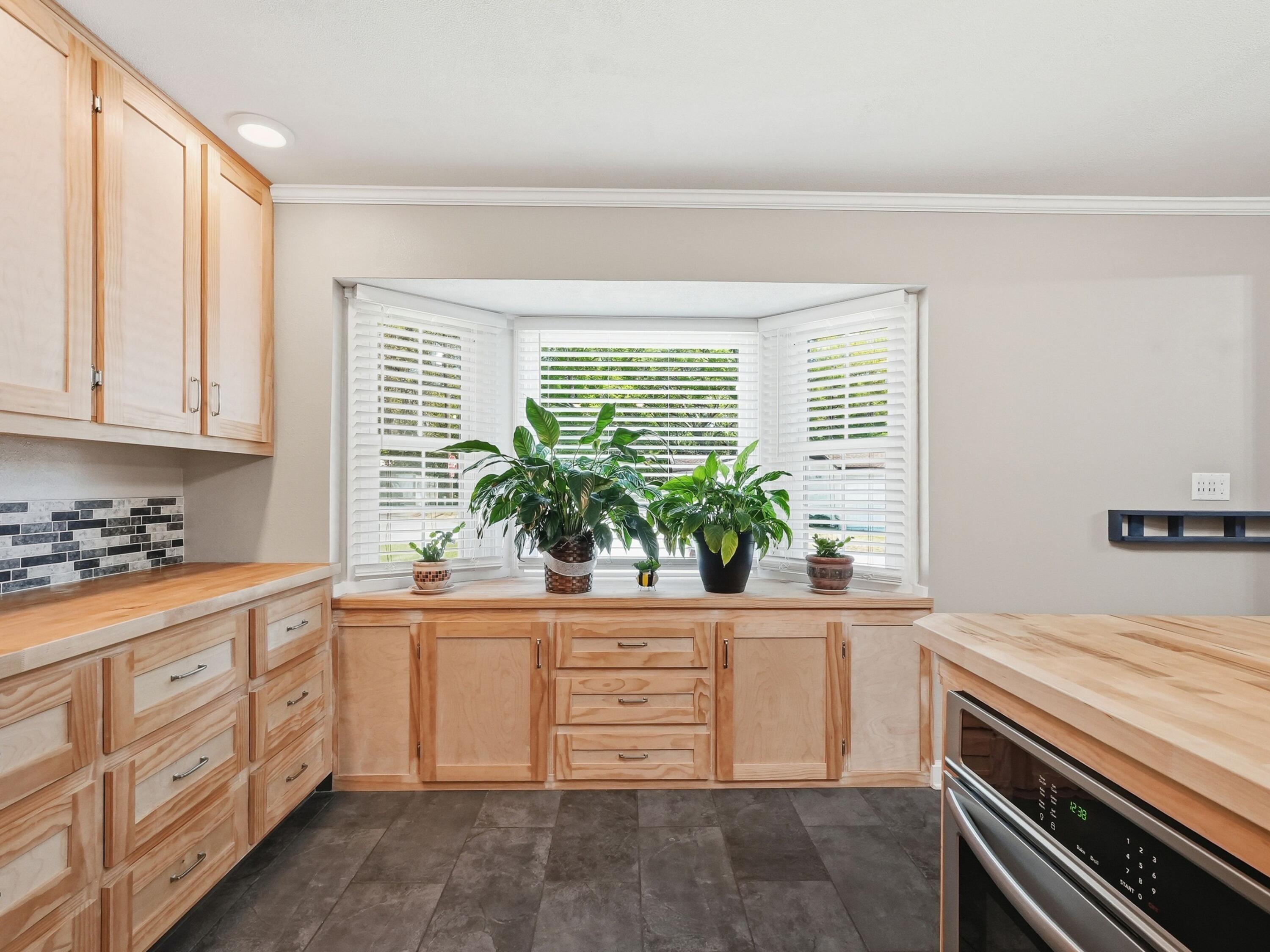 HELMS & ALLEN - Residential