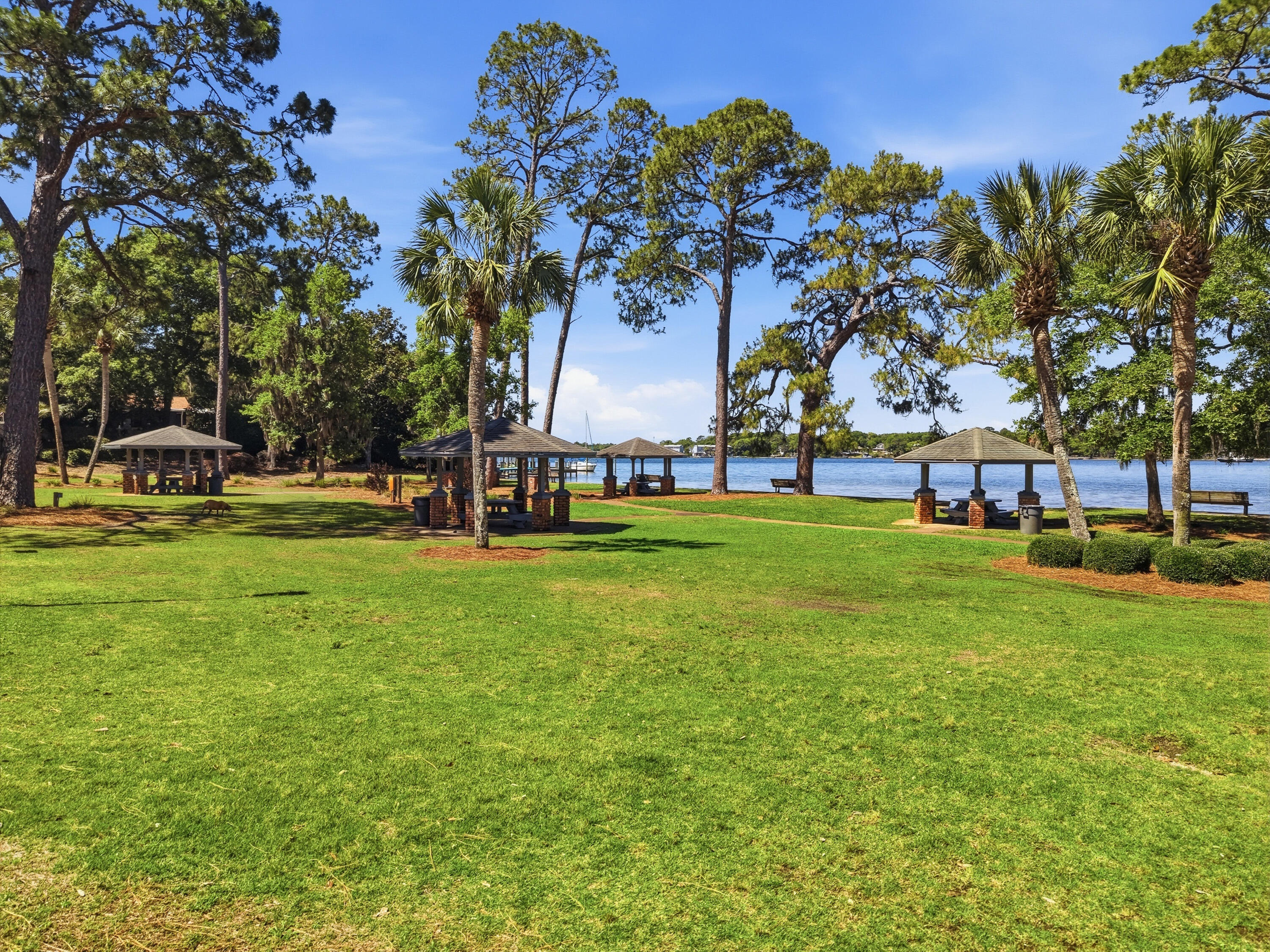 HELMS & ALLEN - Residential