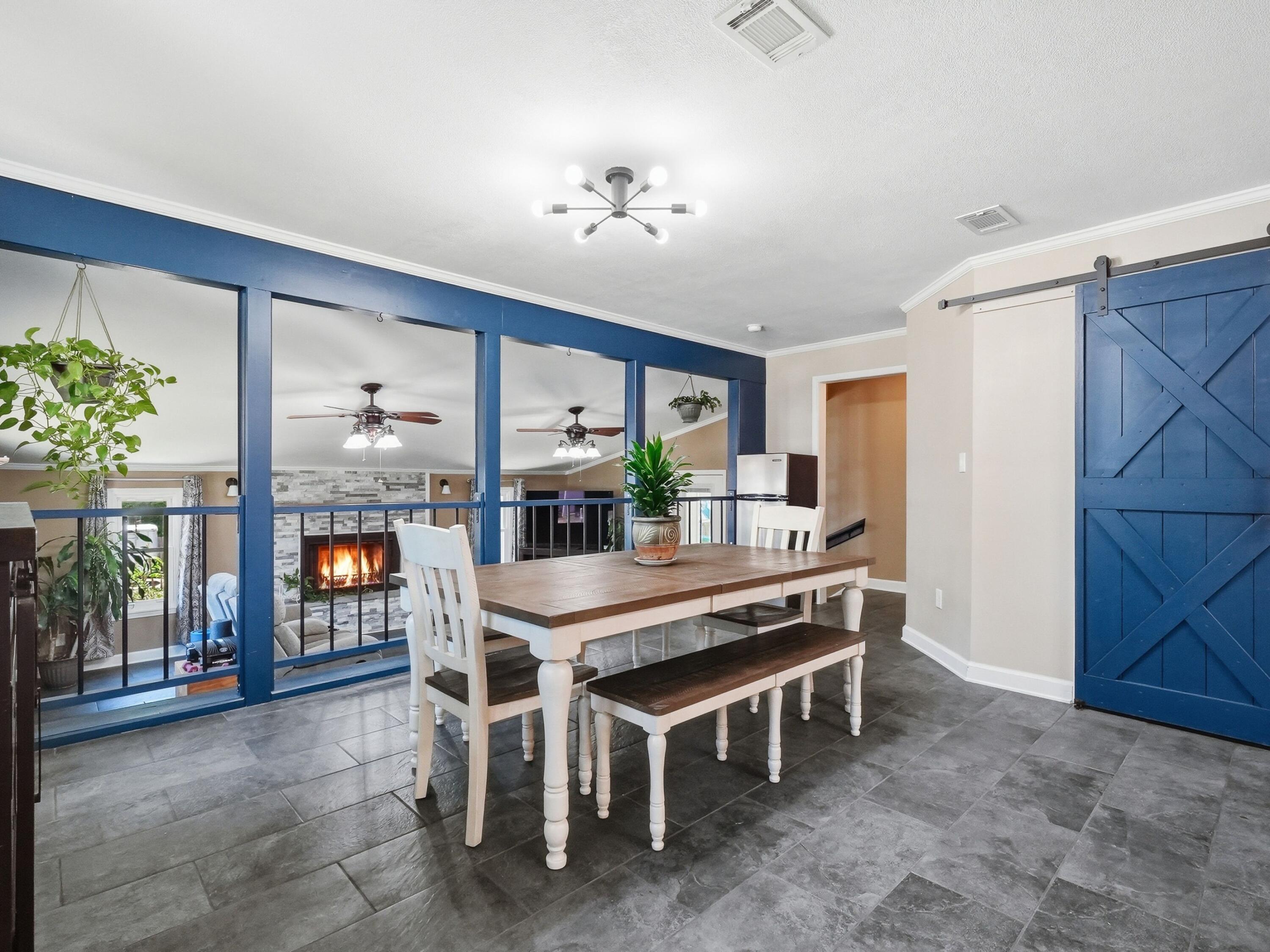 HELMS & ALLEN - Residential