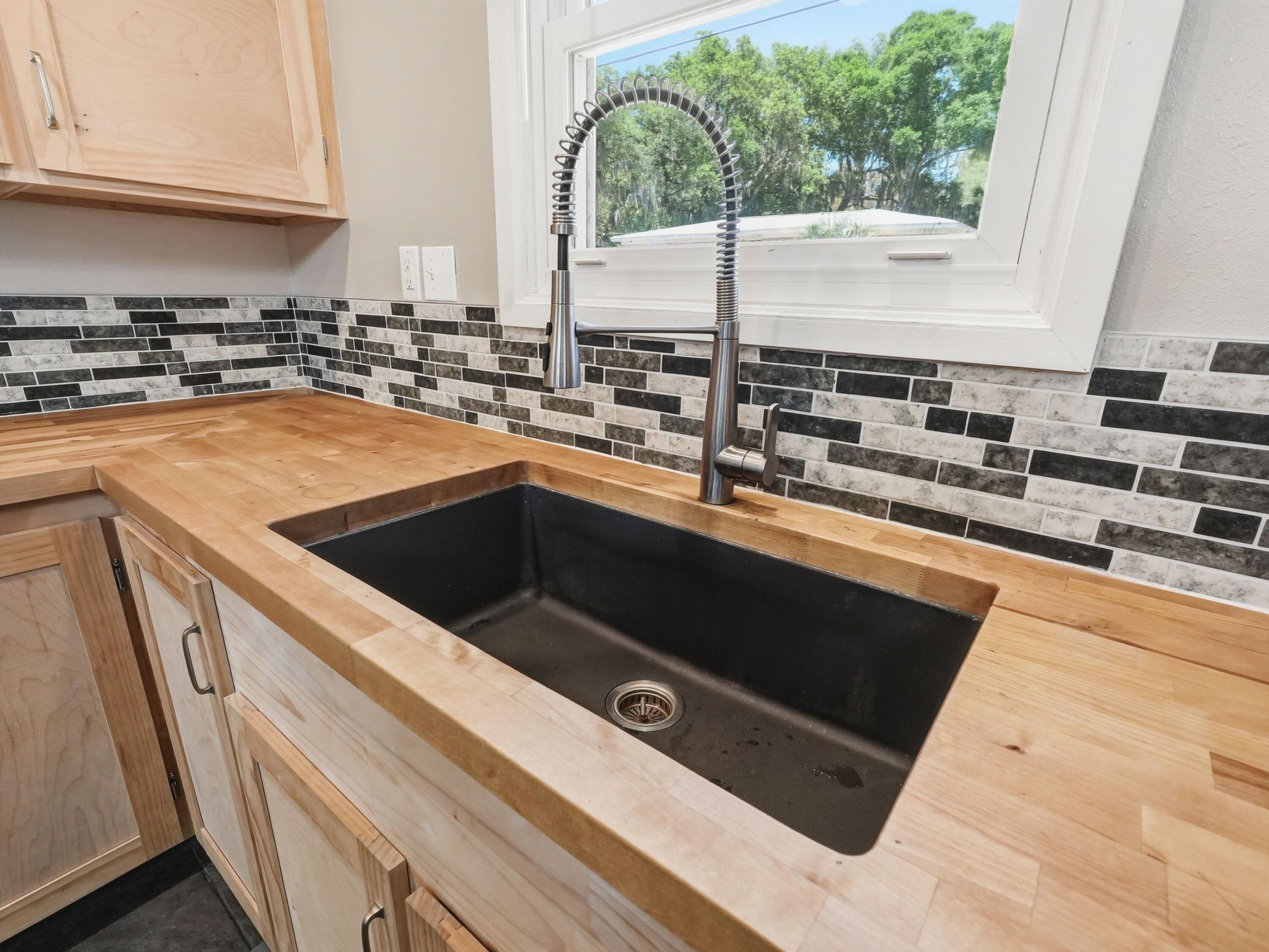 HELMS & ALLEN - Residential