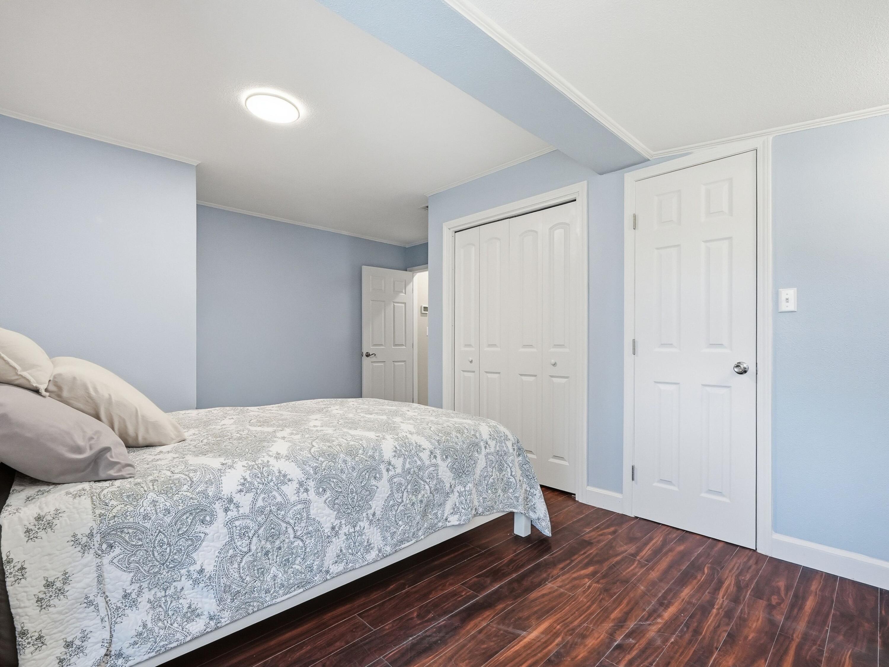 HELMS & ALLEN - Residential