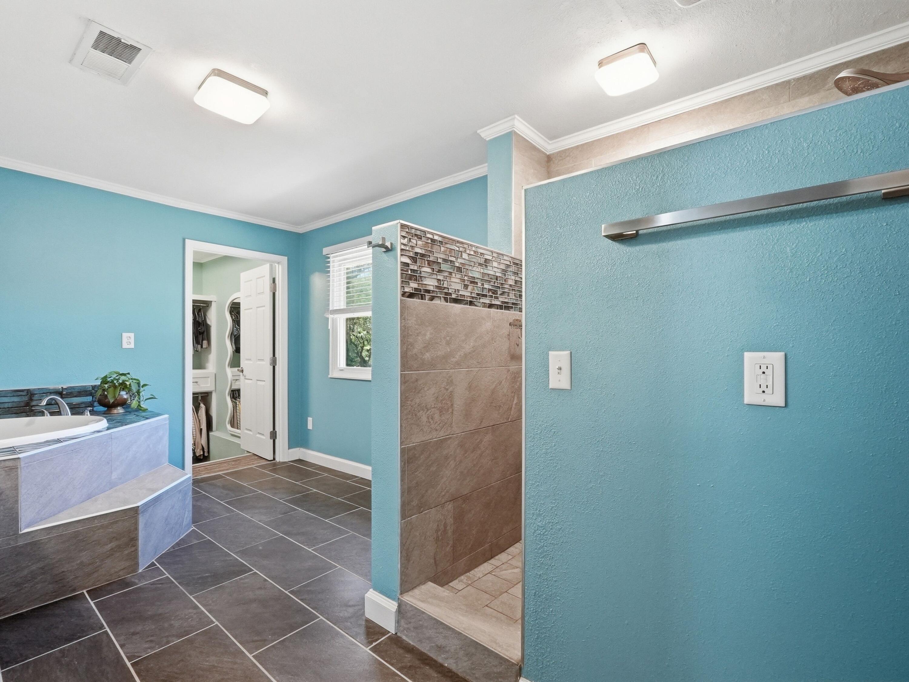 HELMS & ALLEN - Residential