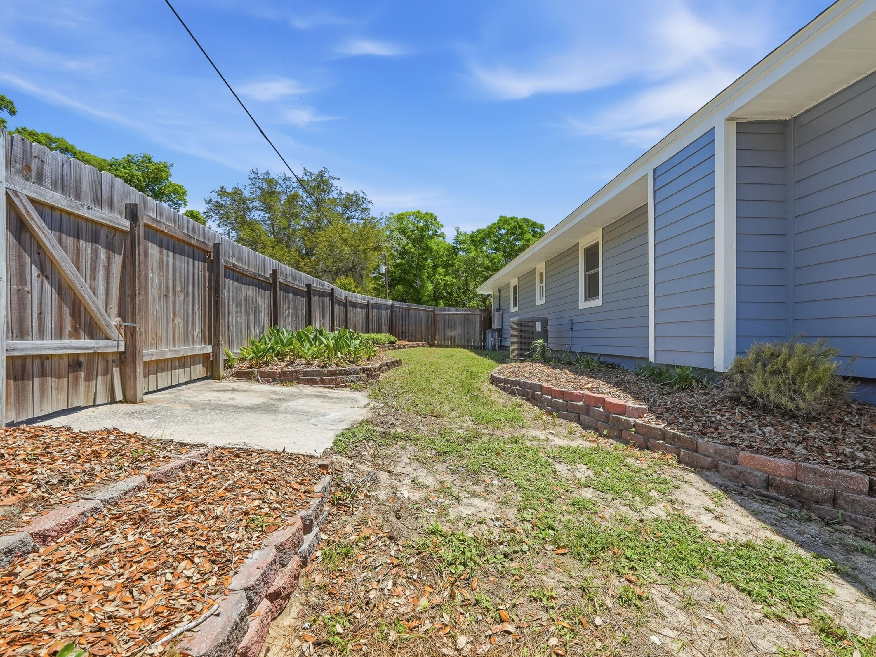 HELMS & ALLEN - Residential
