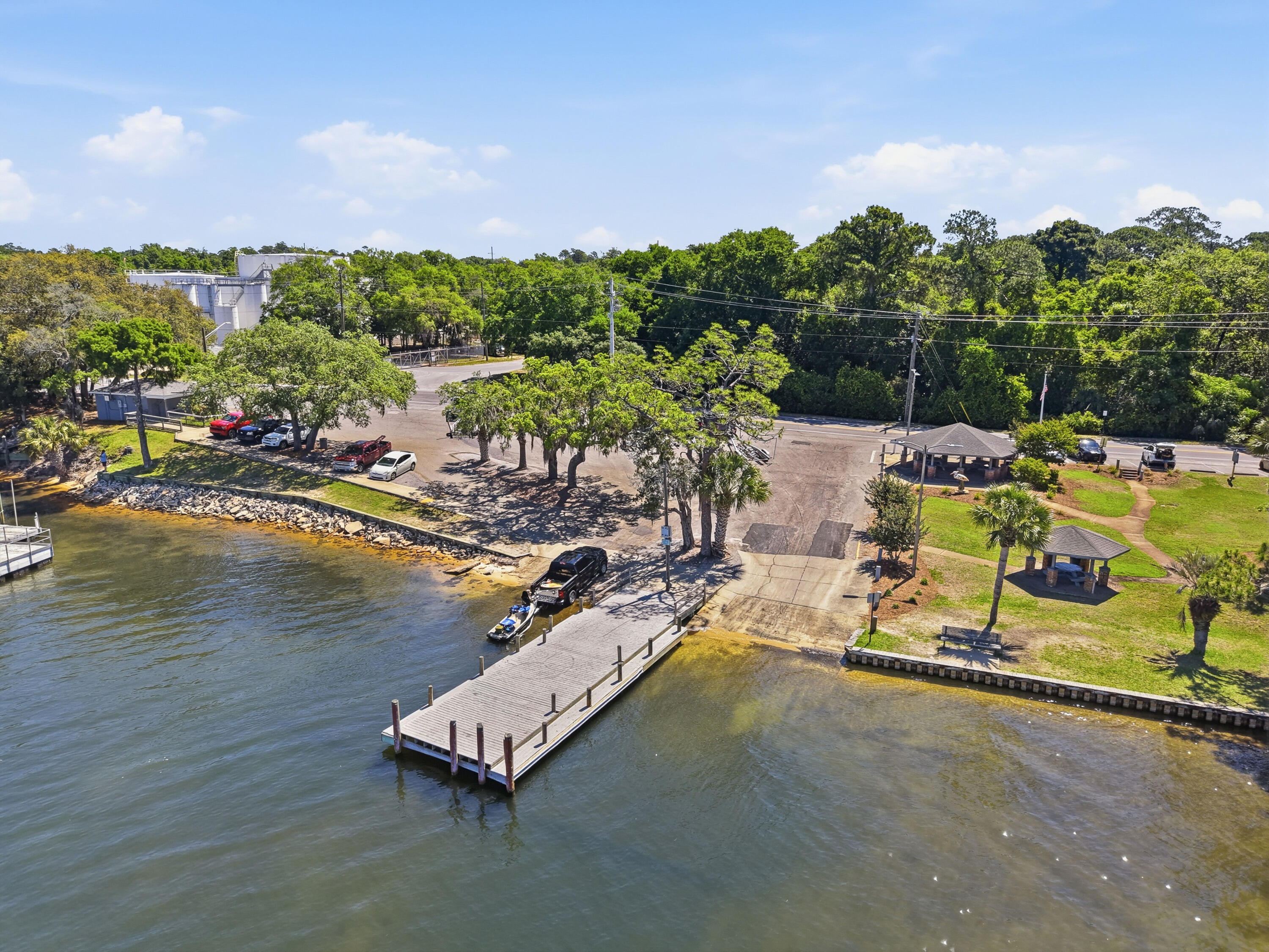 HELMS & ALLEN - Residential
