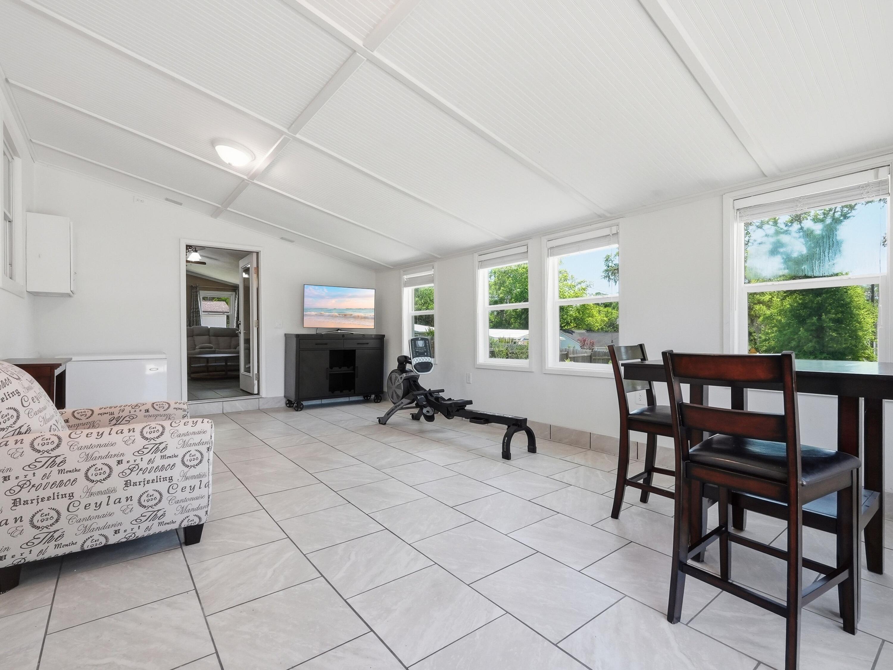 HELMS & ALLEN - Residential