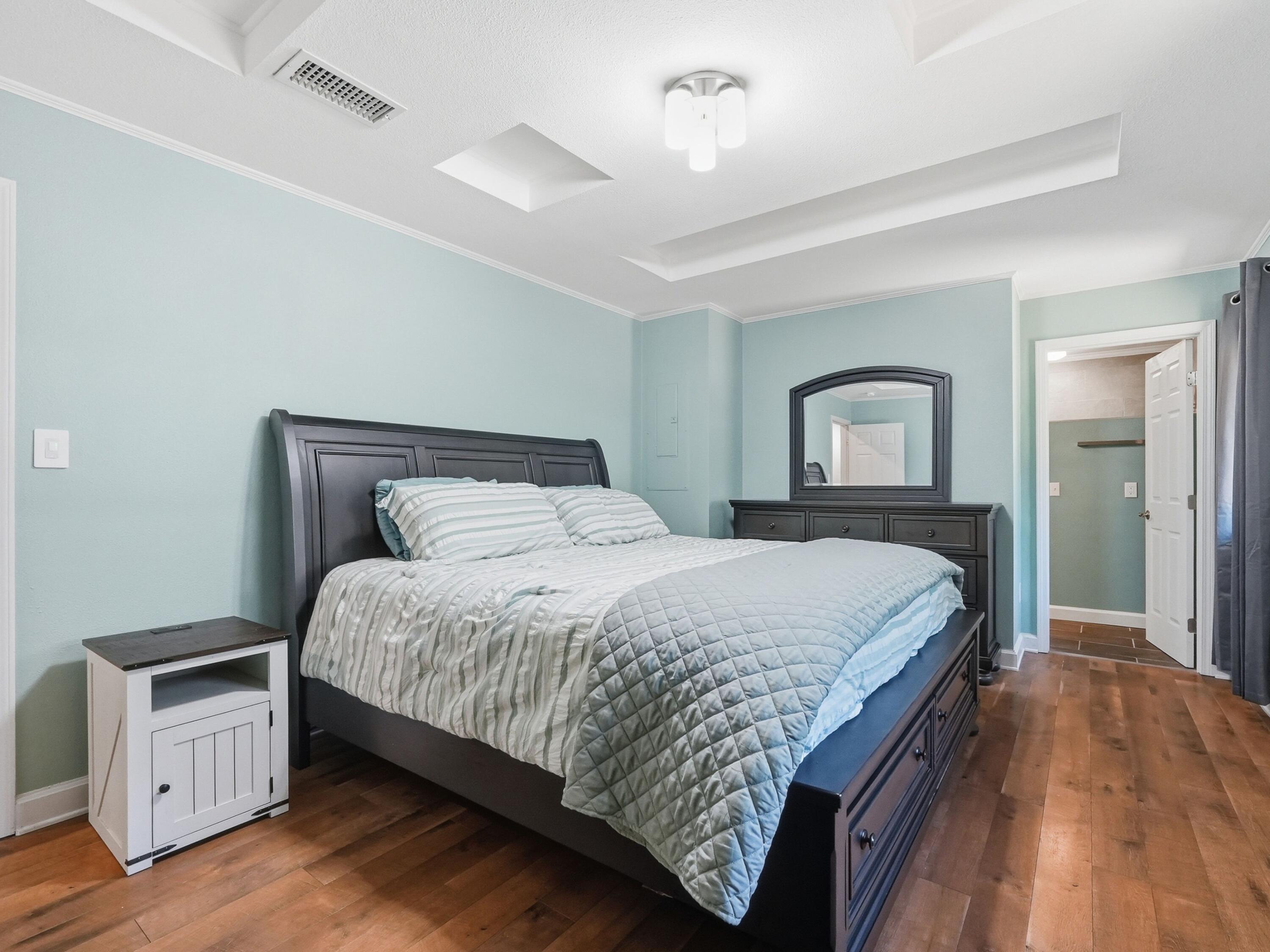 HELMS & ALLEN - Residential
