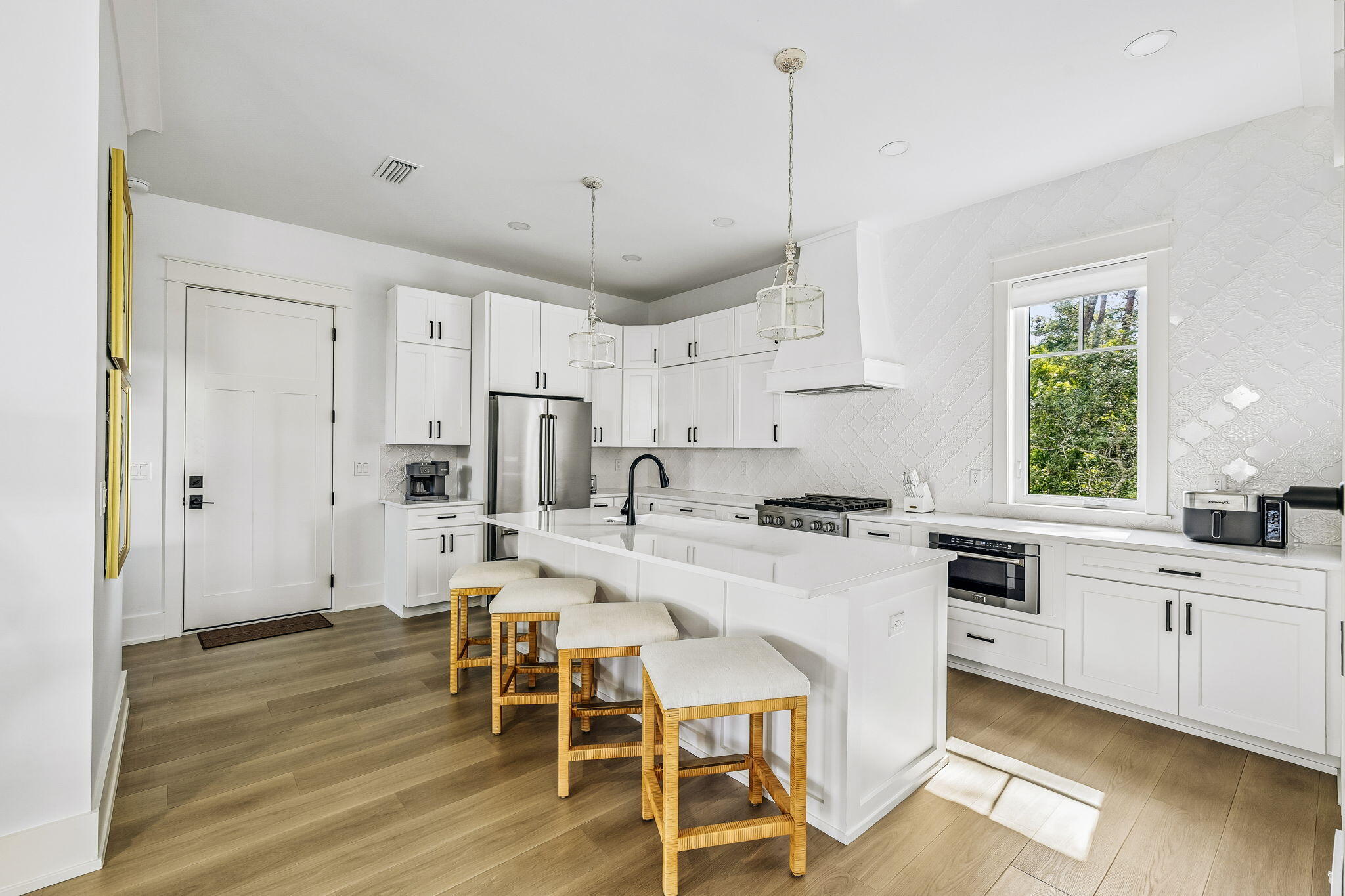 LAKESIDE AT BLUE MOUNTAIN BEACH - Residential
