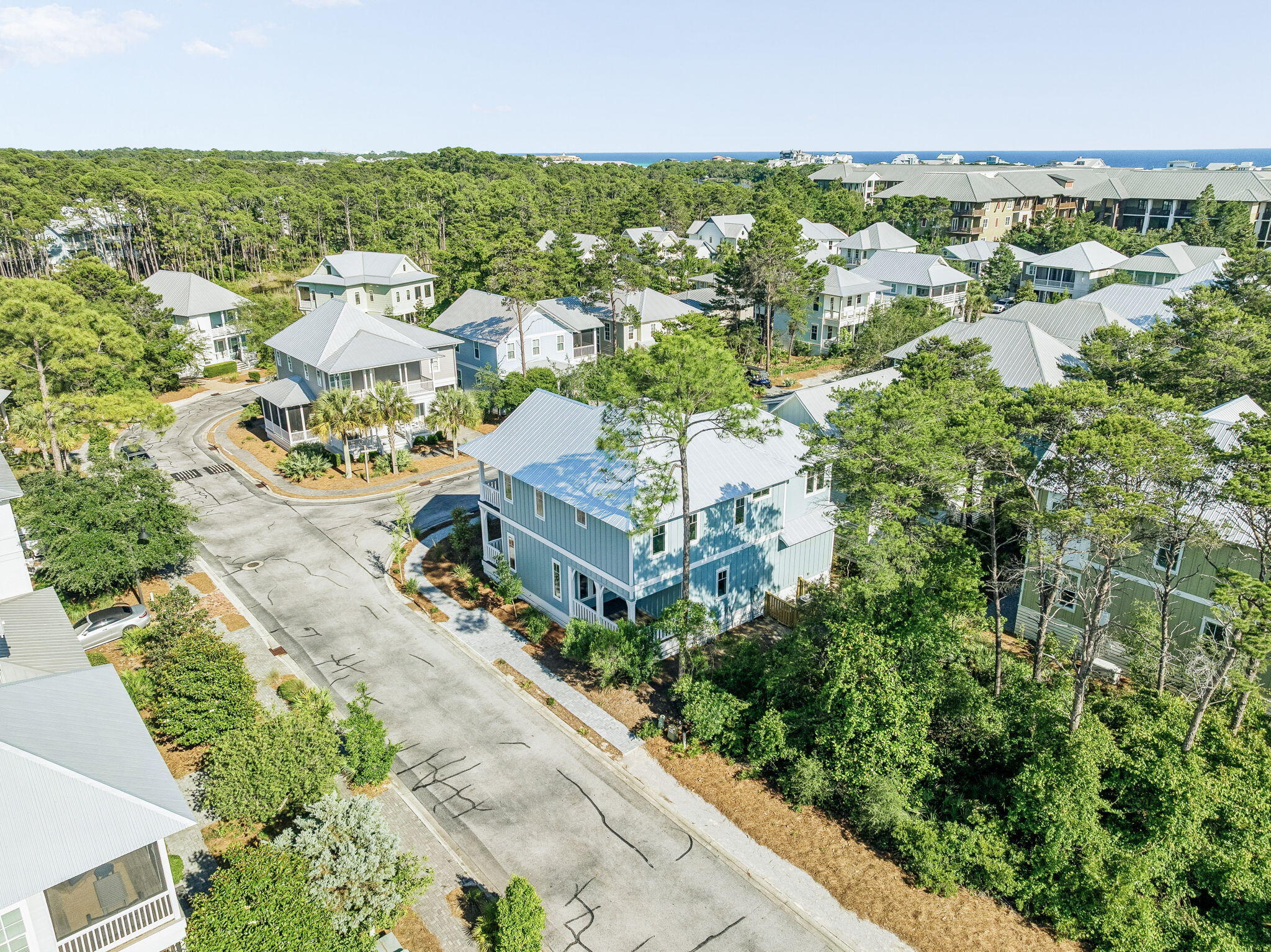 LAKESIDE AT BLUE MOUNTAIN BEACH - Residential