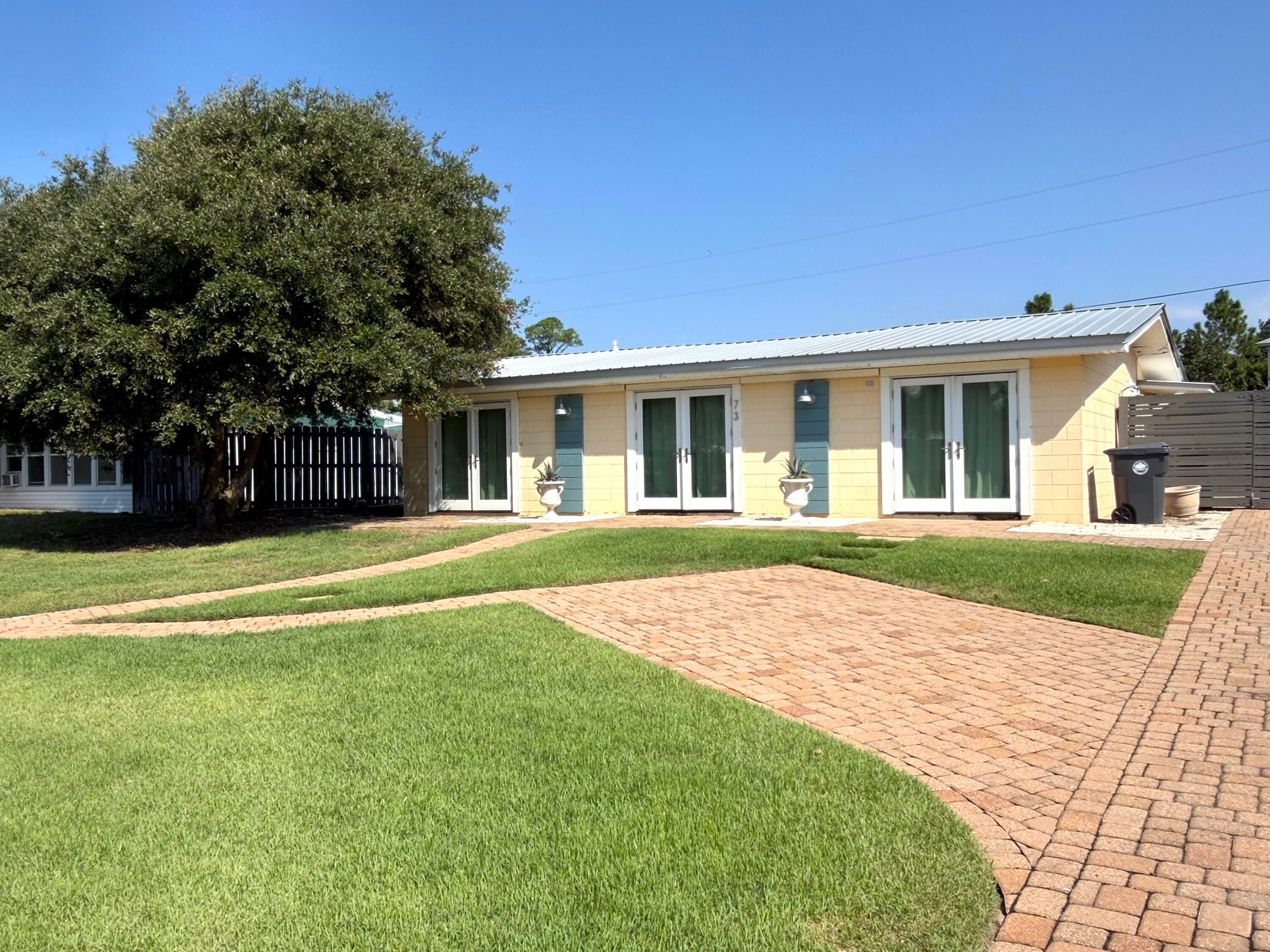 73 E Seahorse Circle