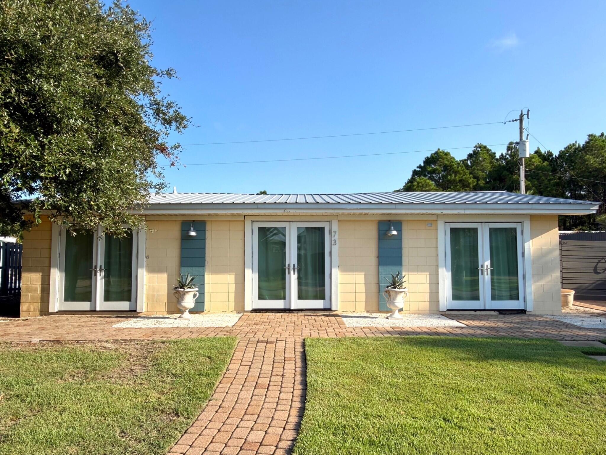73 E Seahorse Circle