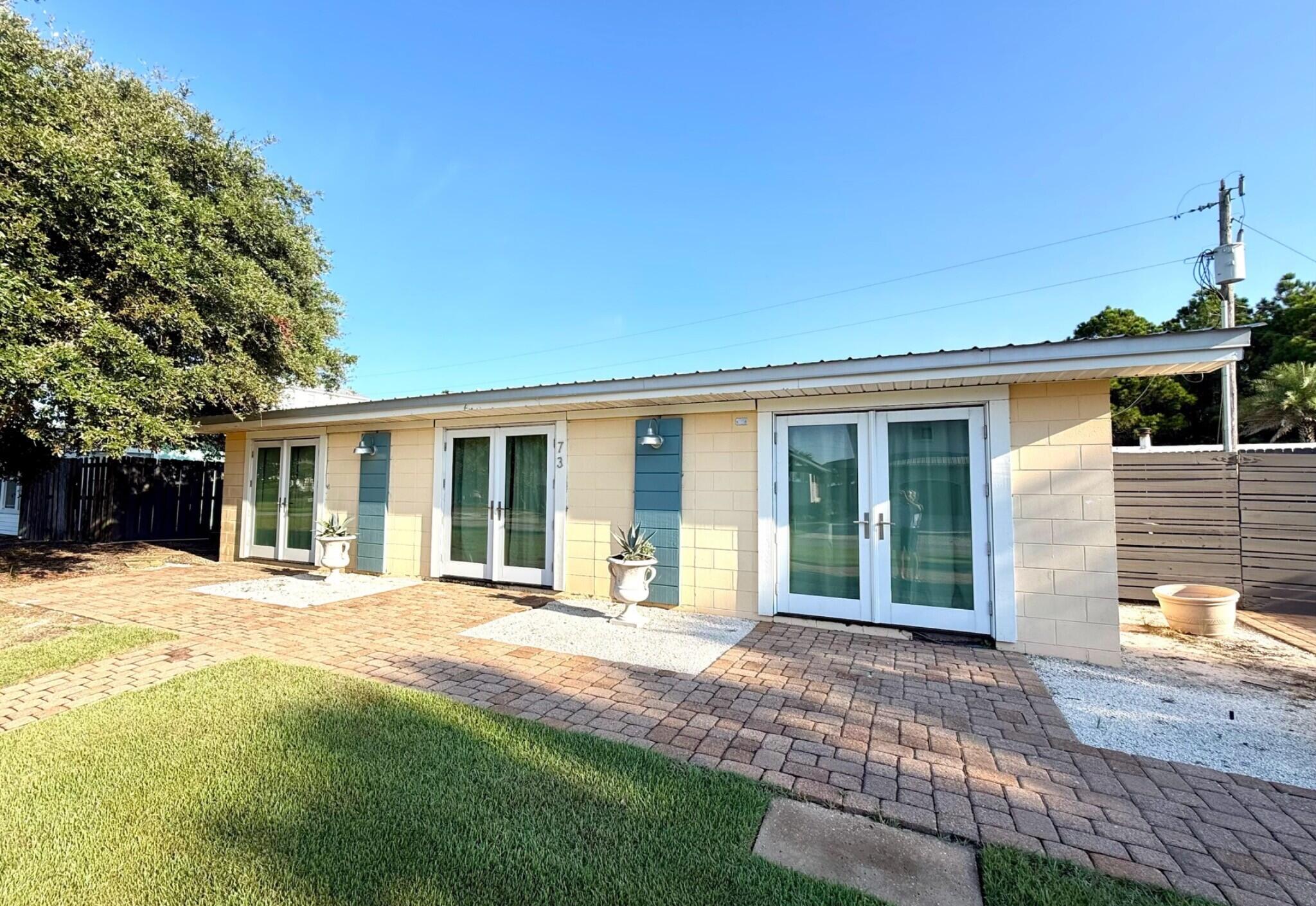 73 E Seahorse Circle