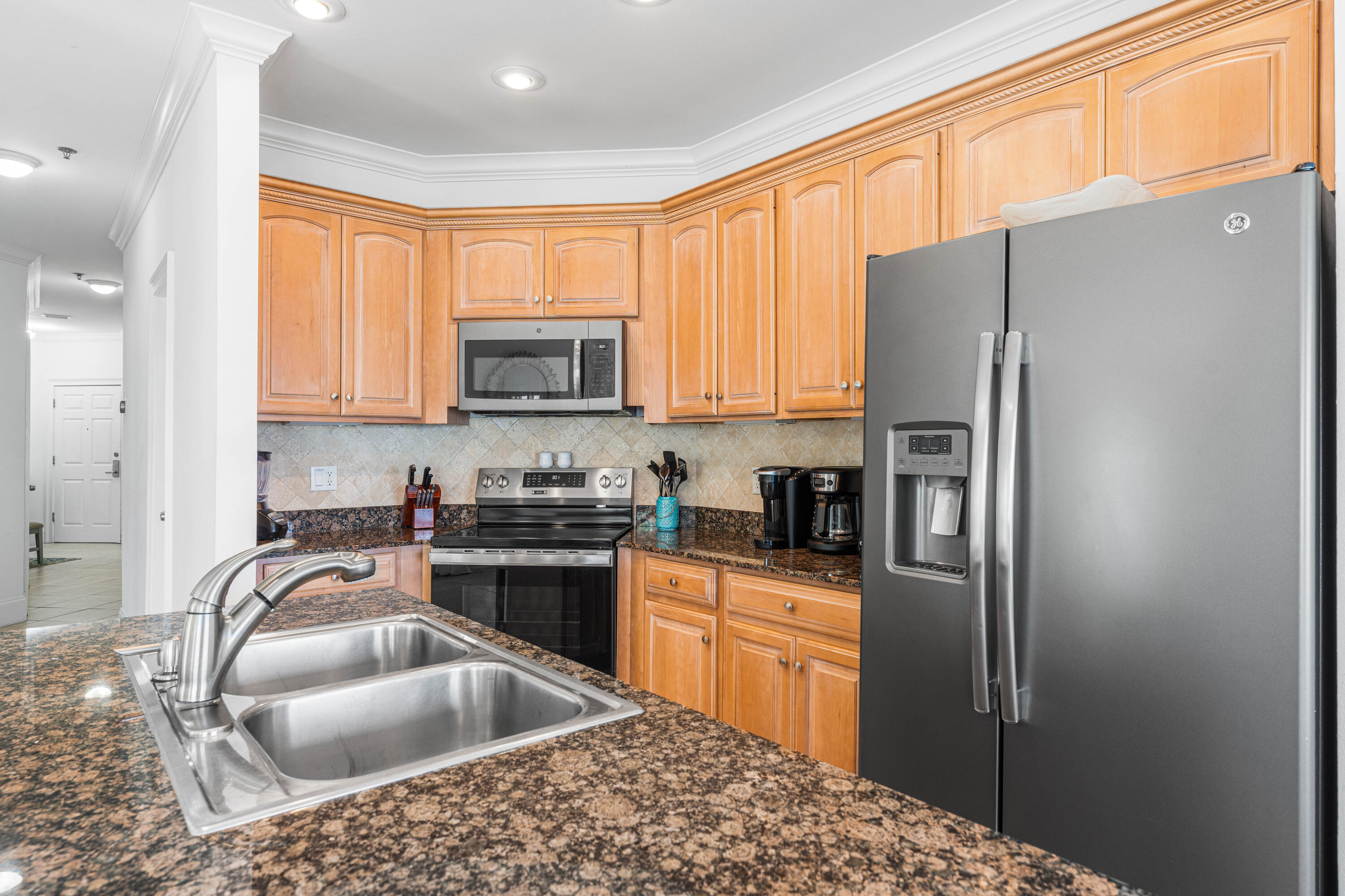 EMERALD SURF VILLAS - Residential