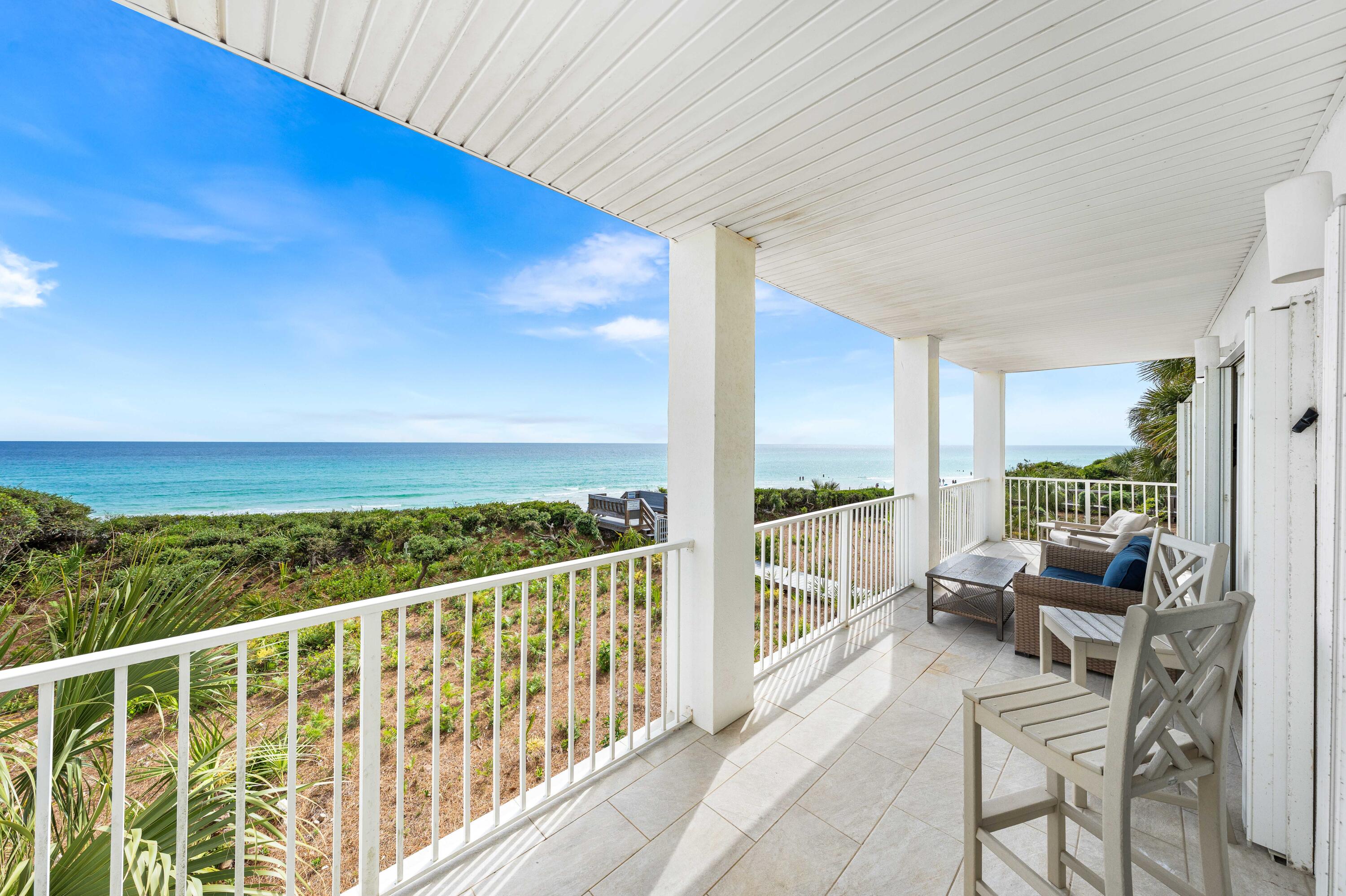 EMERALD SURF VILLAS - Residential