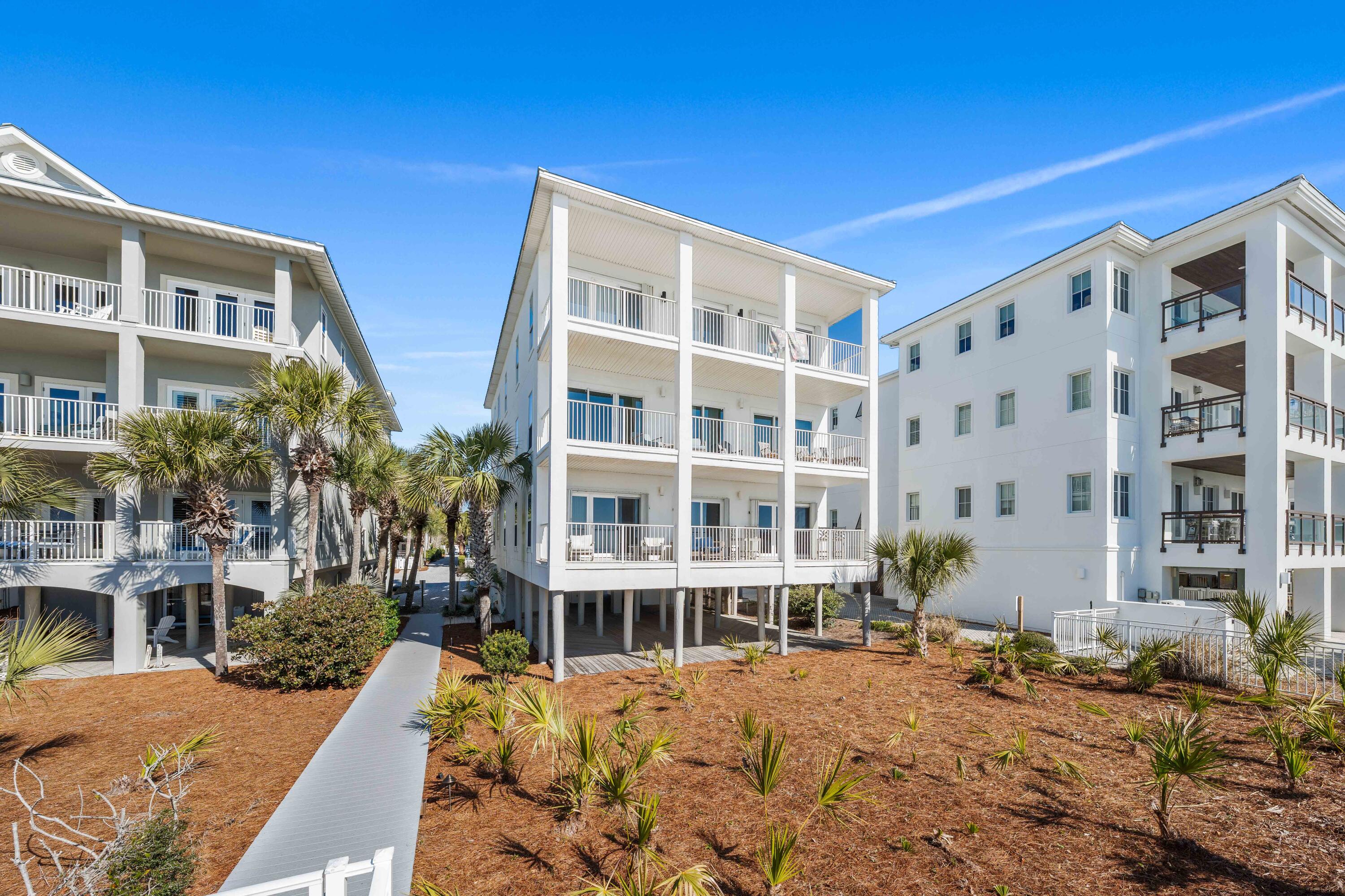 EMERALD SURF VILLAS - Residential