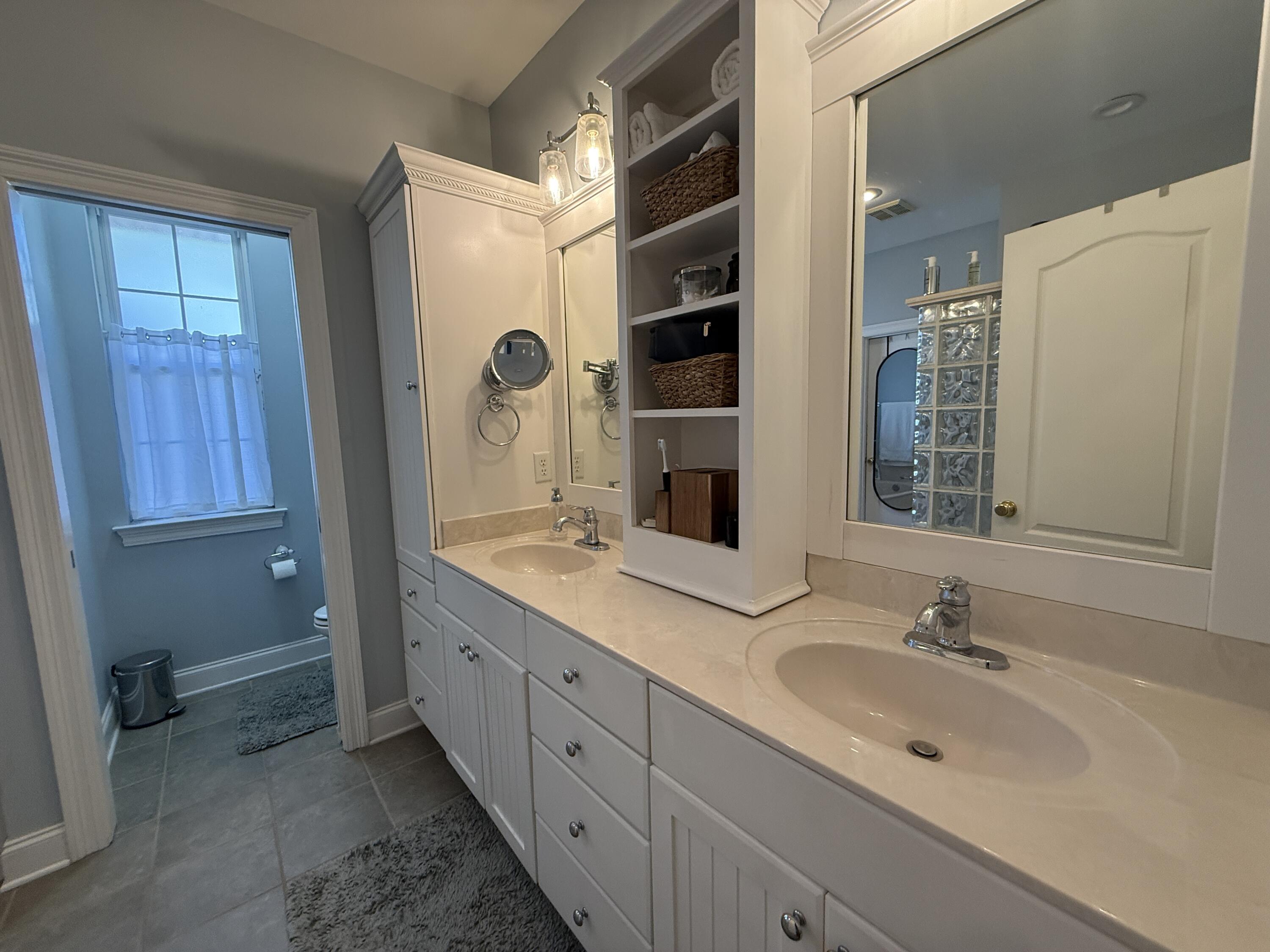 SOUTHWIND PH VI UNIT 29 - Residential Lease