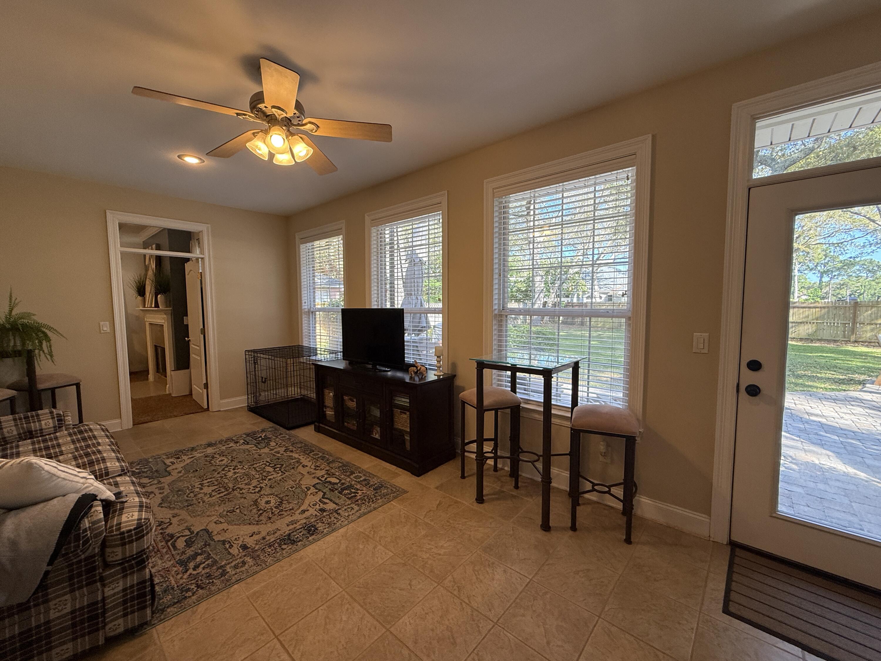 SOUTHWIND PH VI UNIT 29 - Residential Lease