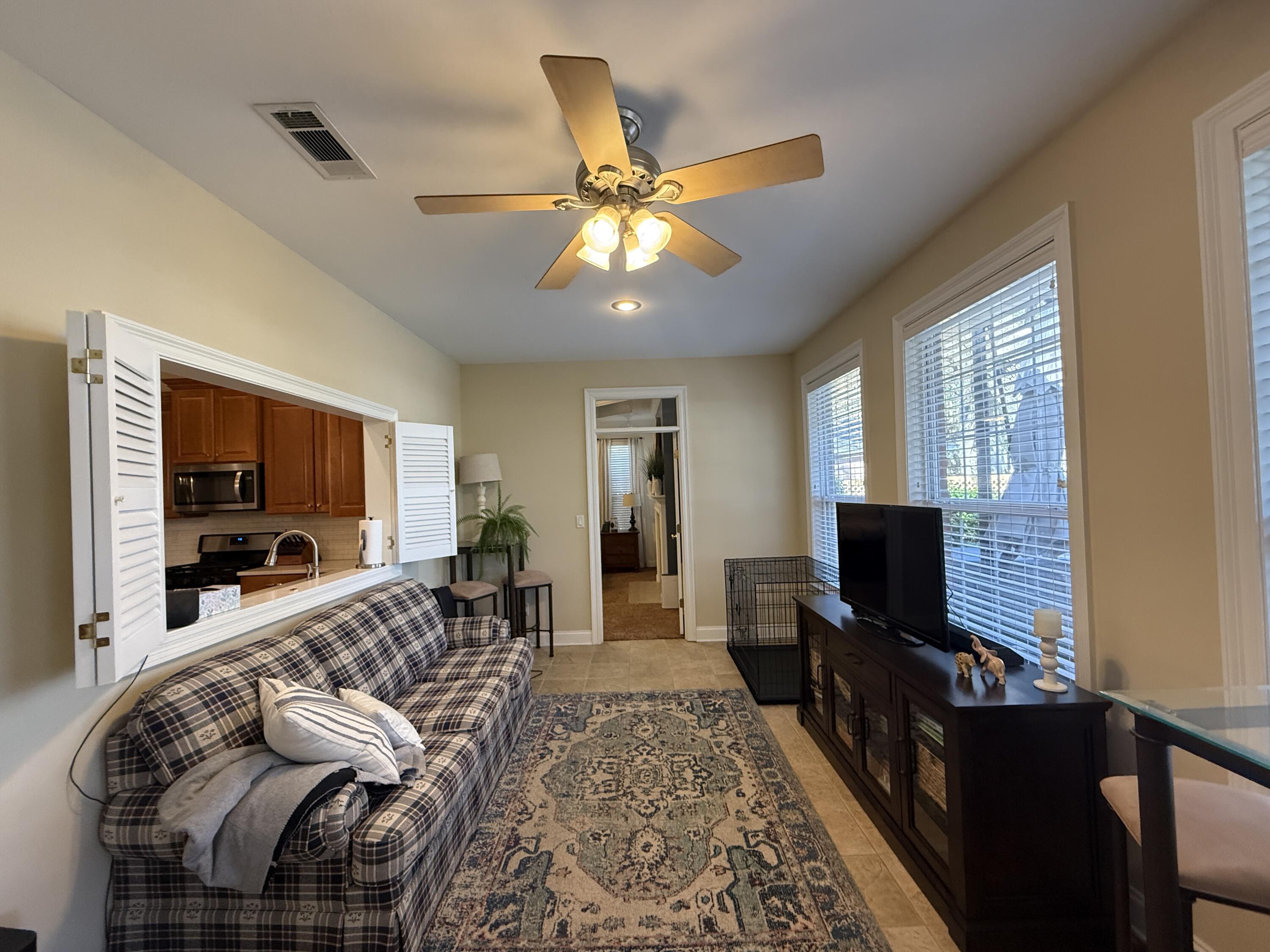 SOUTHWIND PH VI UNIT 29 - Residential Lease