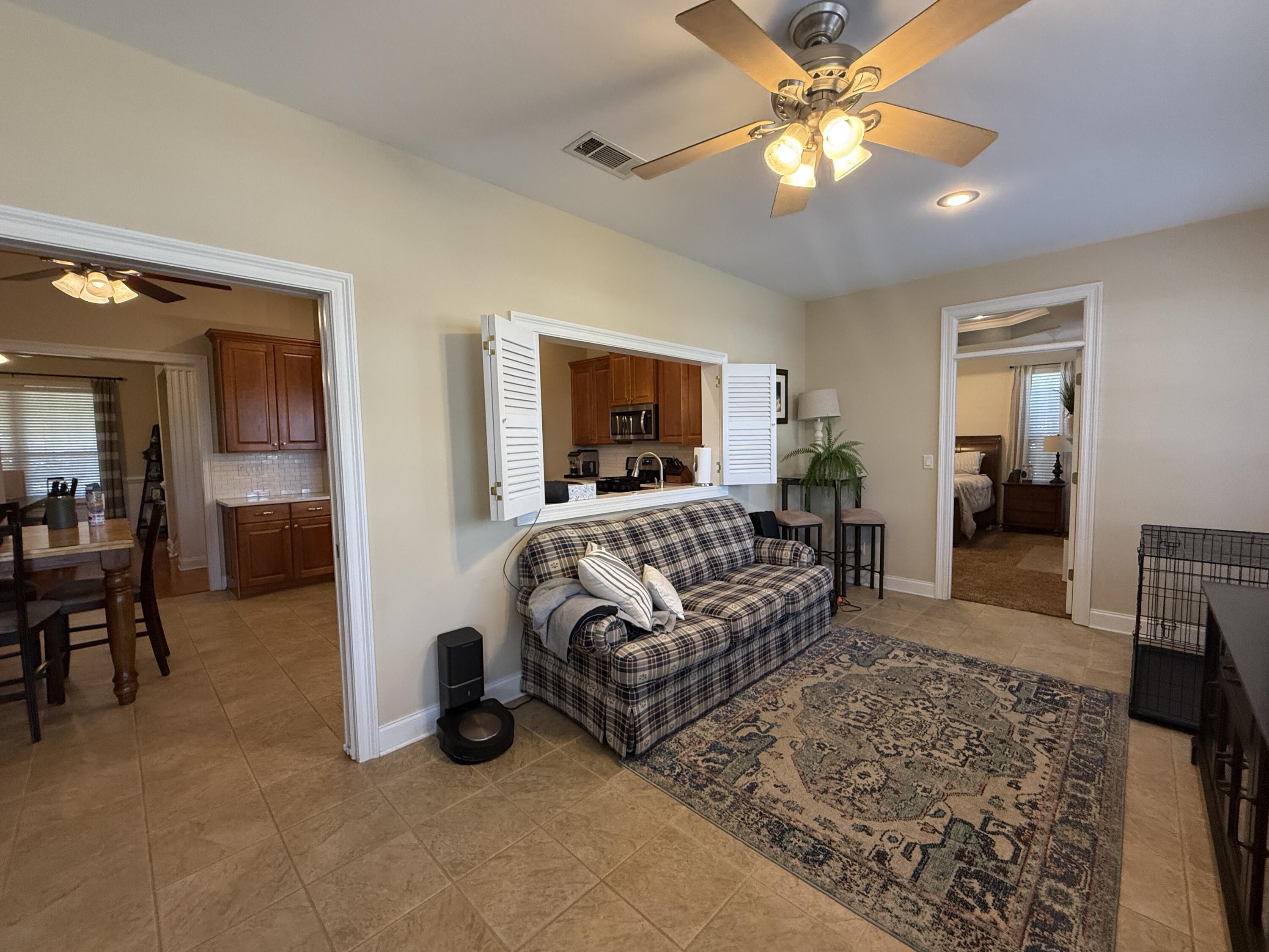 SOUTHWIND PH VI UNIT 29 - Residential Lease