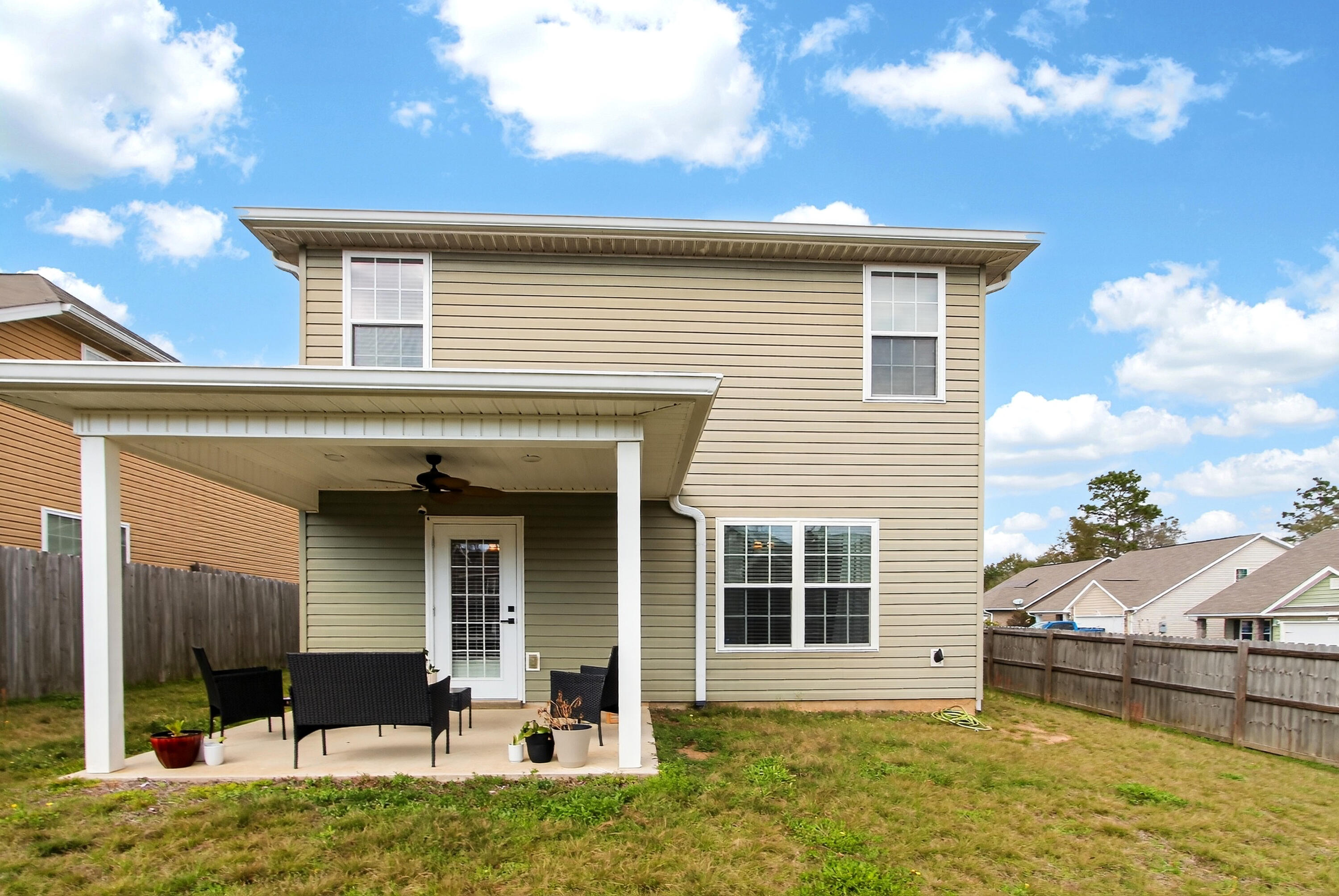 STILLWELL ESTATES - Residential Lease