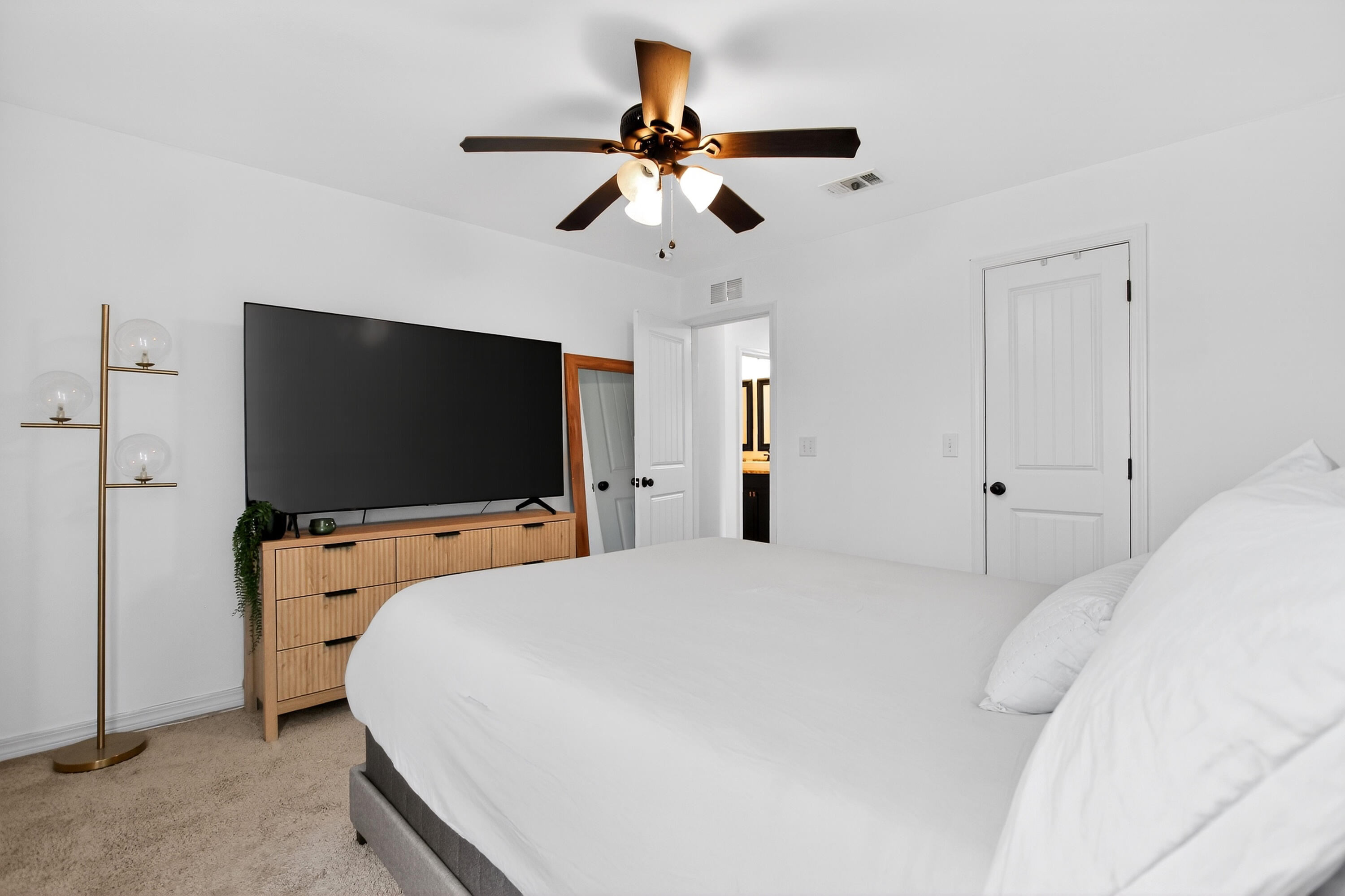 STILLWELL ESTATES - Residential Lease