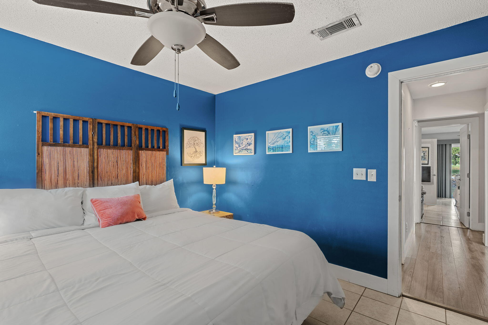 LINKSIDE VILLAGE UNIT 1 - Residential