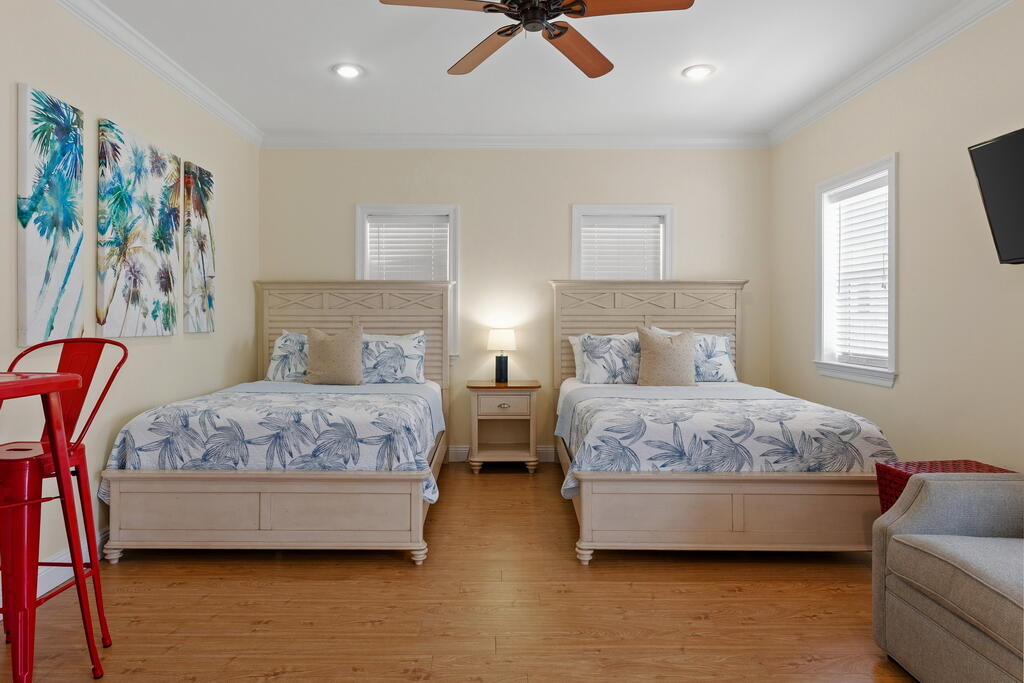 CRYSTAL BEACH - Residential