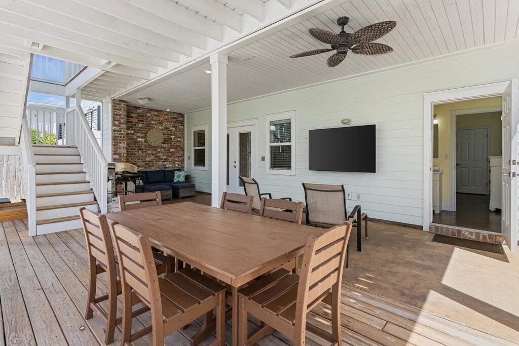 CRYSTAL BEACH - Residential