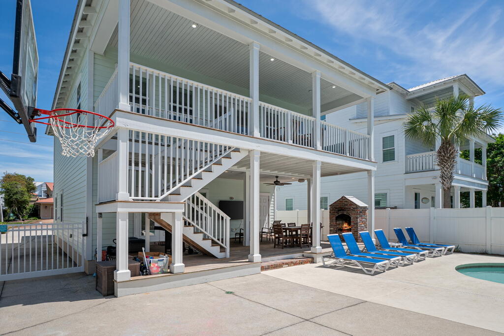 CRYSTAL BEACH - Residential