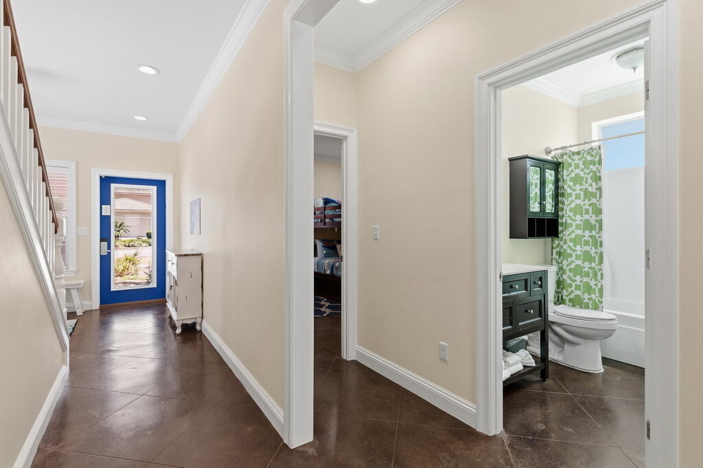 CRYSTAL BEACH - Residential