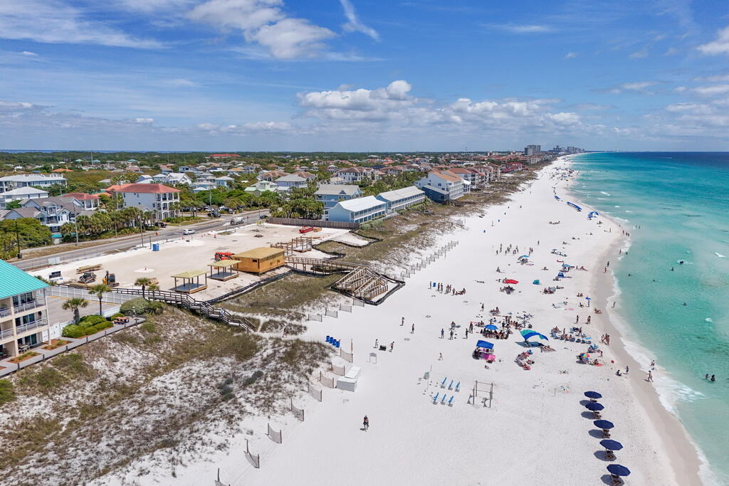 CRYSTAL BEACH - Residential