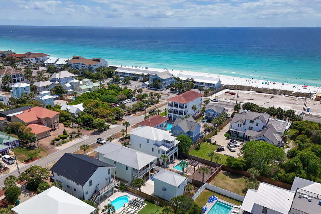 CRYSTAL BEACH - Residential