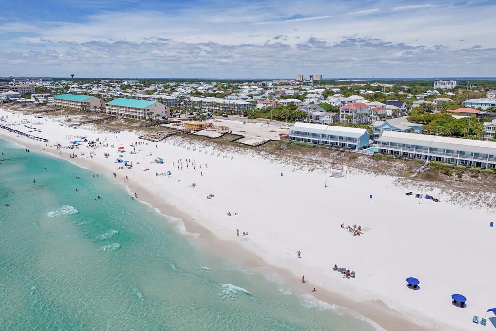 CRYSTAL BEACH - Residential