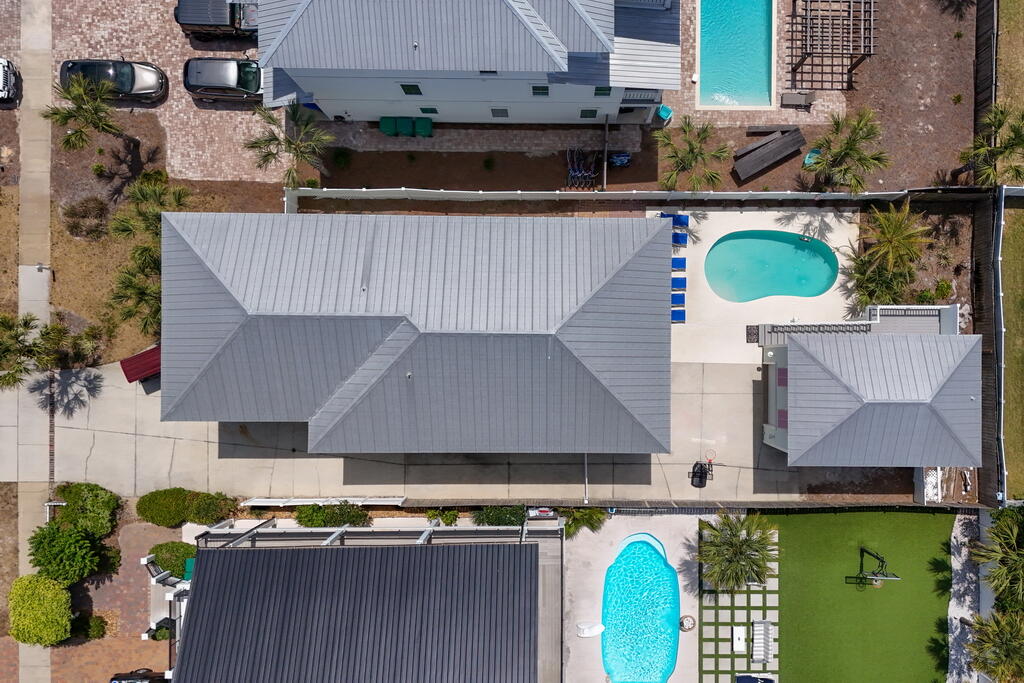 CRYSTAL BEACH - Residential