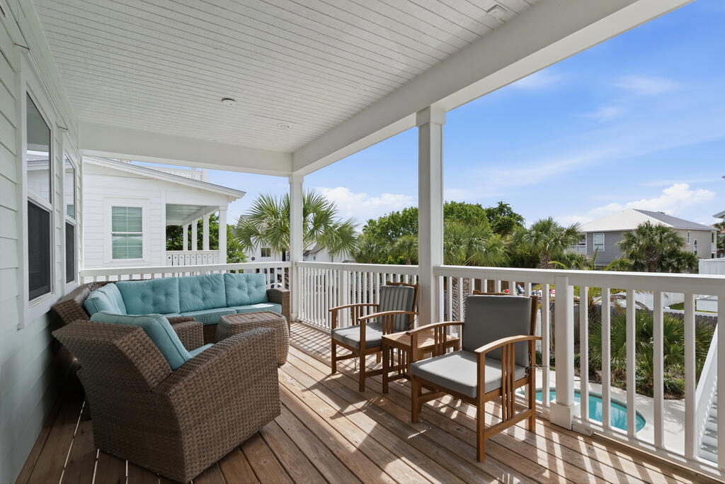 CRYSTAL BEACH - Residential