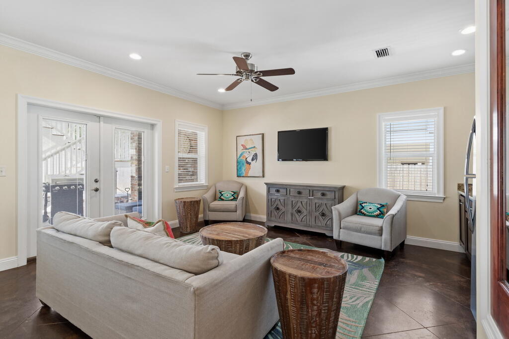 CRYSTAL BEACH - Residential