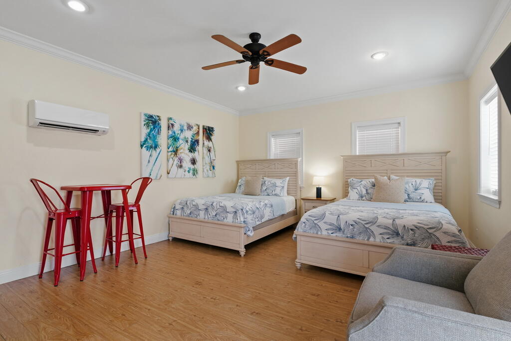 CRYSTAL BEACH - Residential