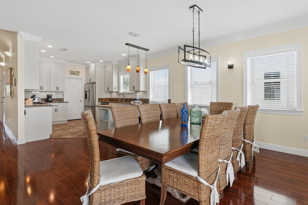 CRYSTAL BEACH - Residential