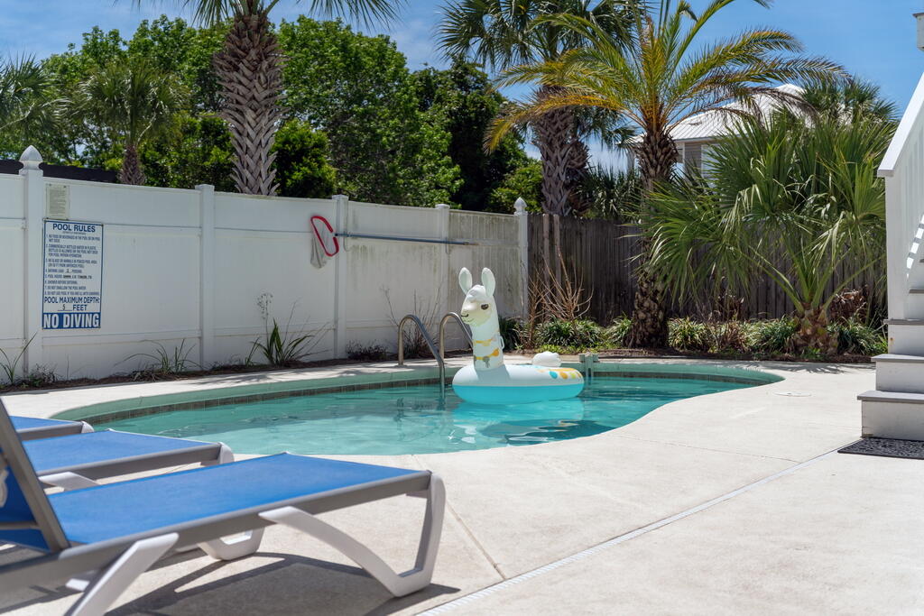 CRYSTAL BEACH - Residential