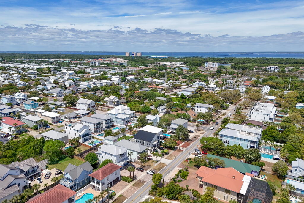 CRYSTAL BEACH - Residential