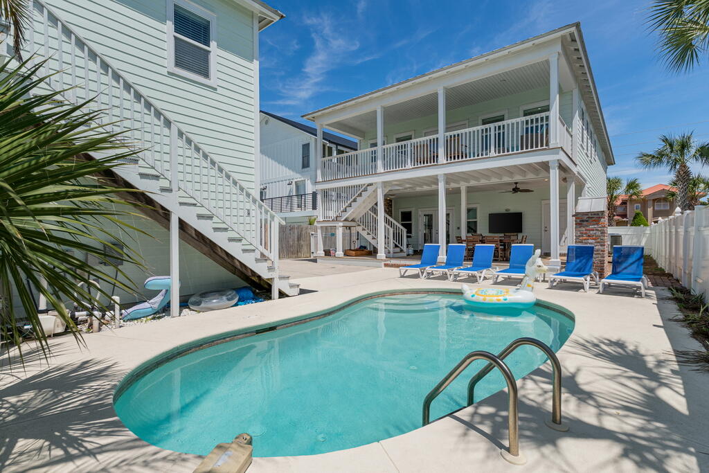 CRYSTAL BEACH - Residential