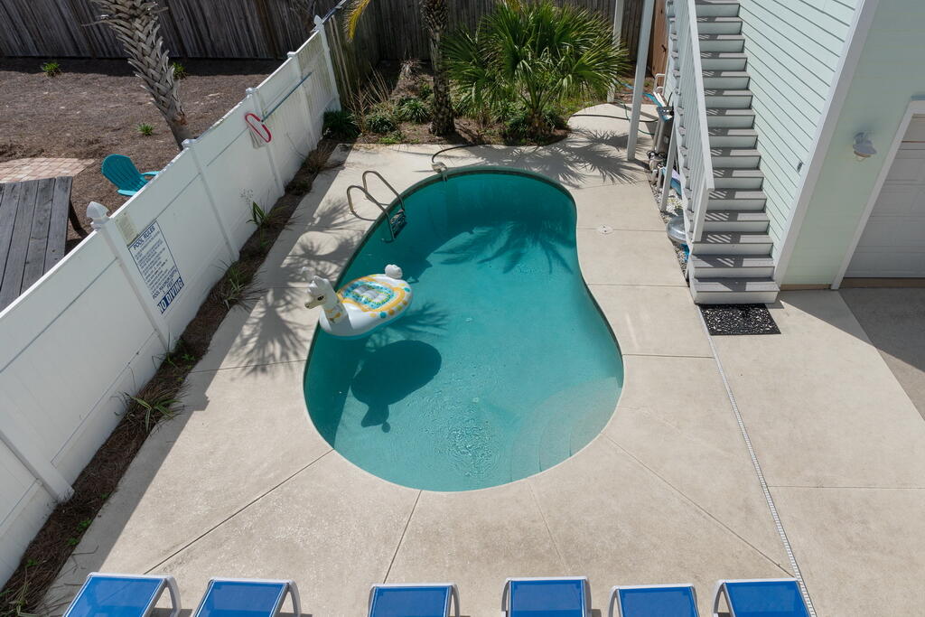 CRYSTAL BEACH - Residential