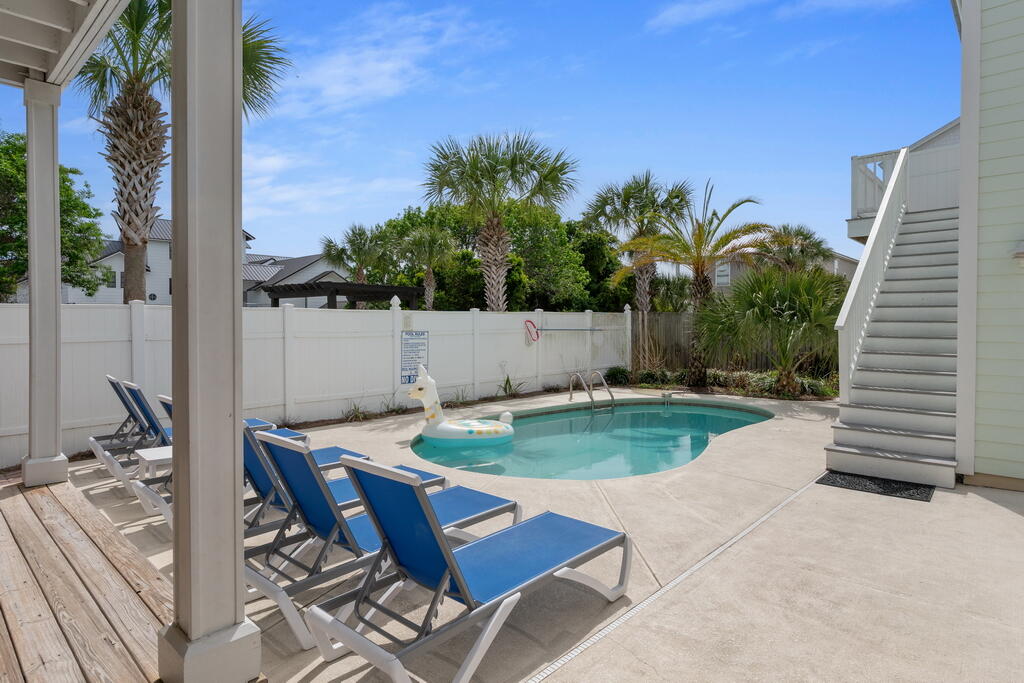 CRYSTAL BEACH - Residential