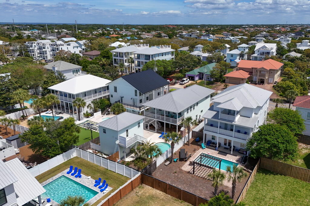 CRYSTAL BEACH - Residential