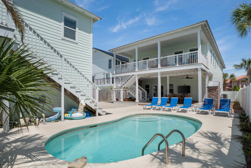 CRYSTAL BEACH - Residential